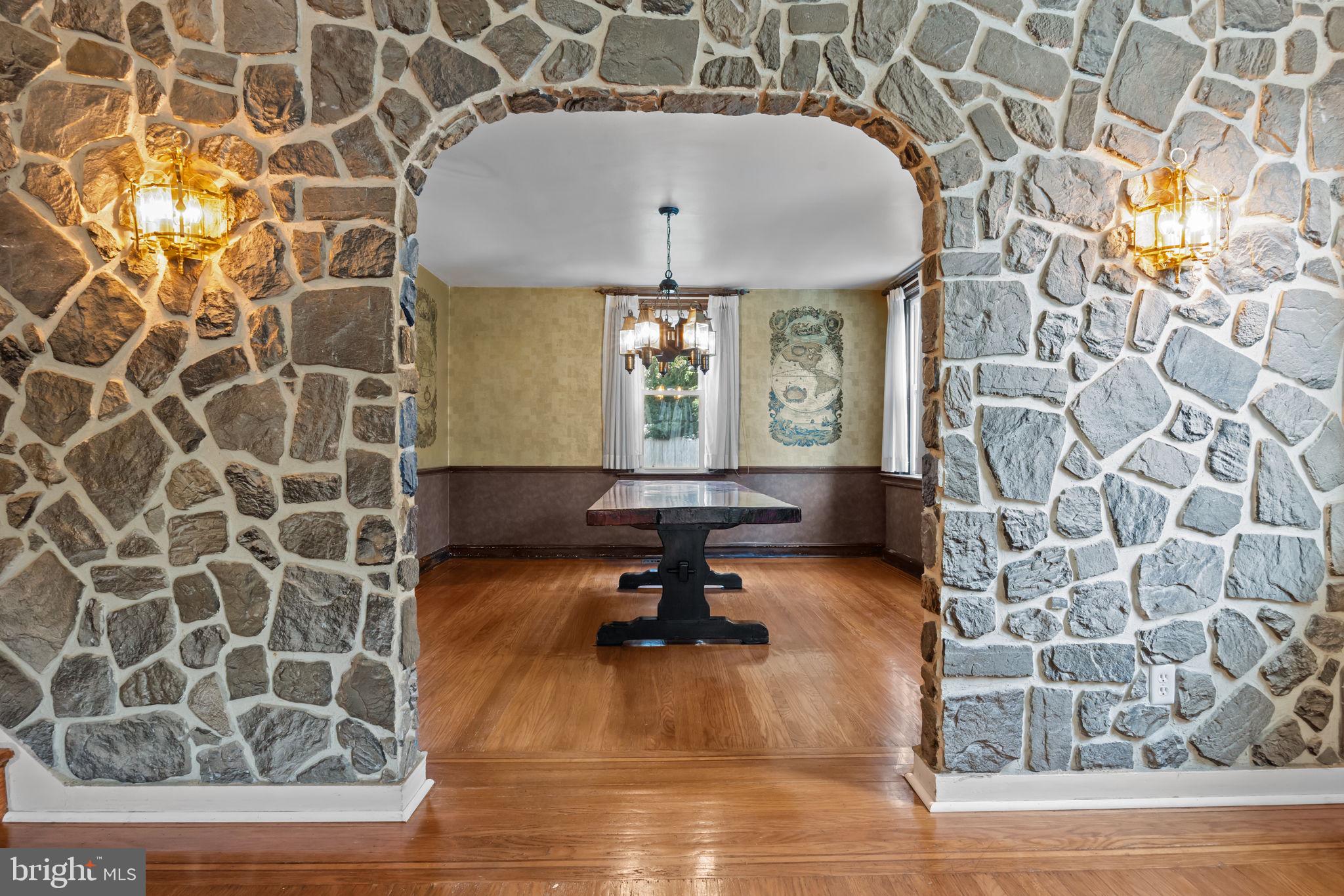 ELKINS PARK - Residential