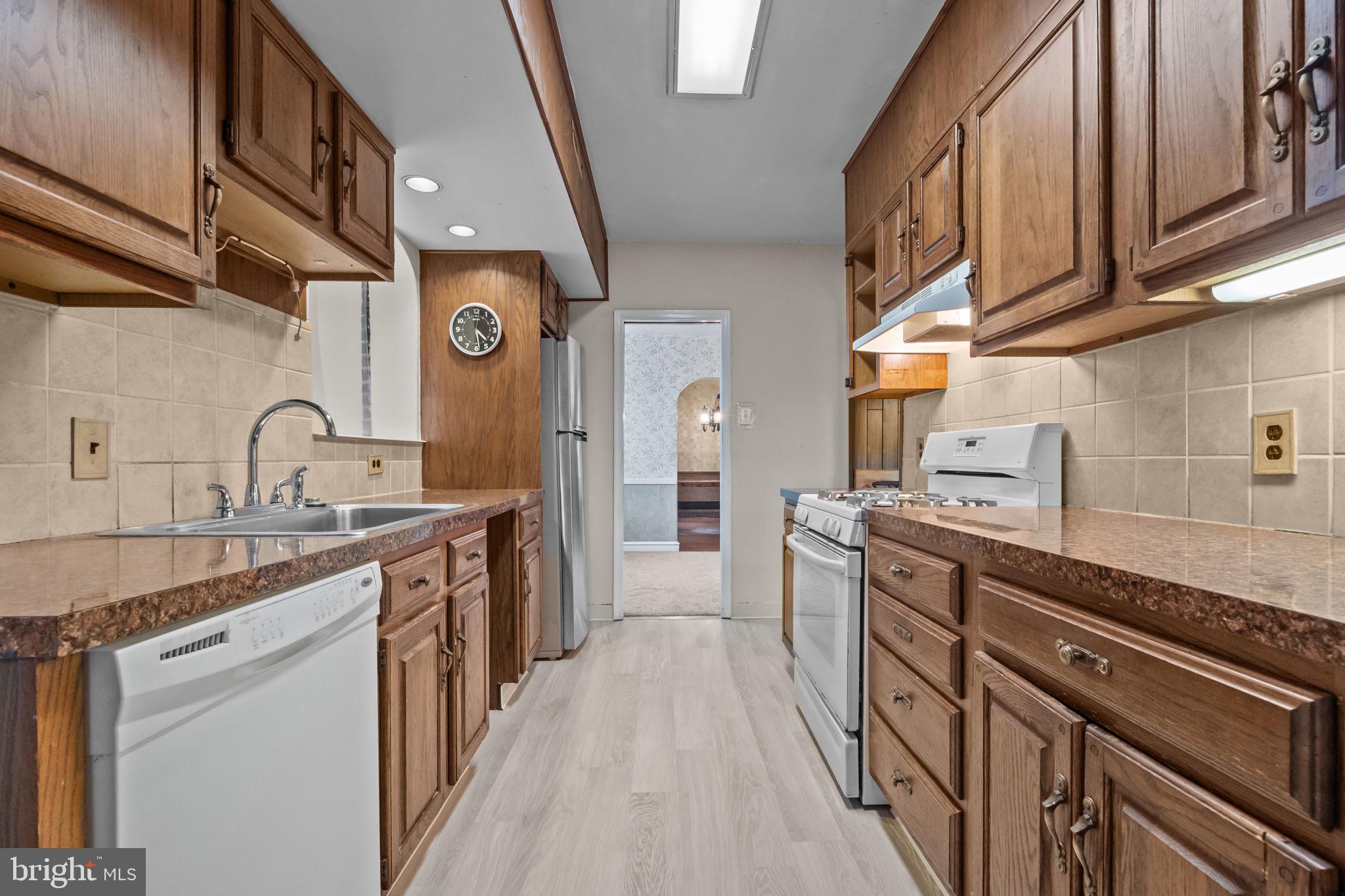 ELKINS PARK - Residential