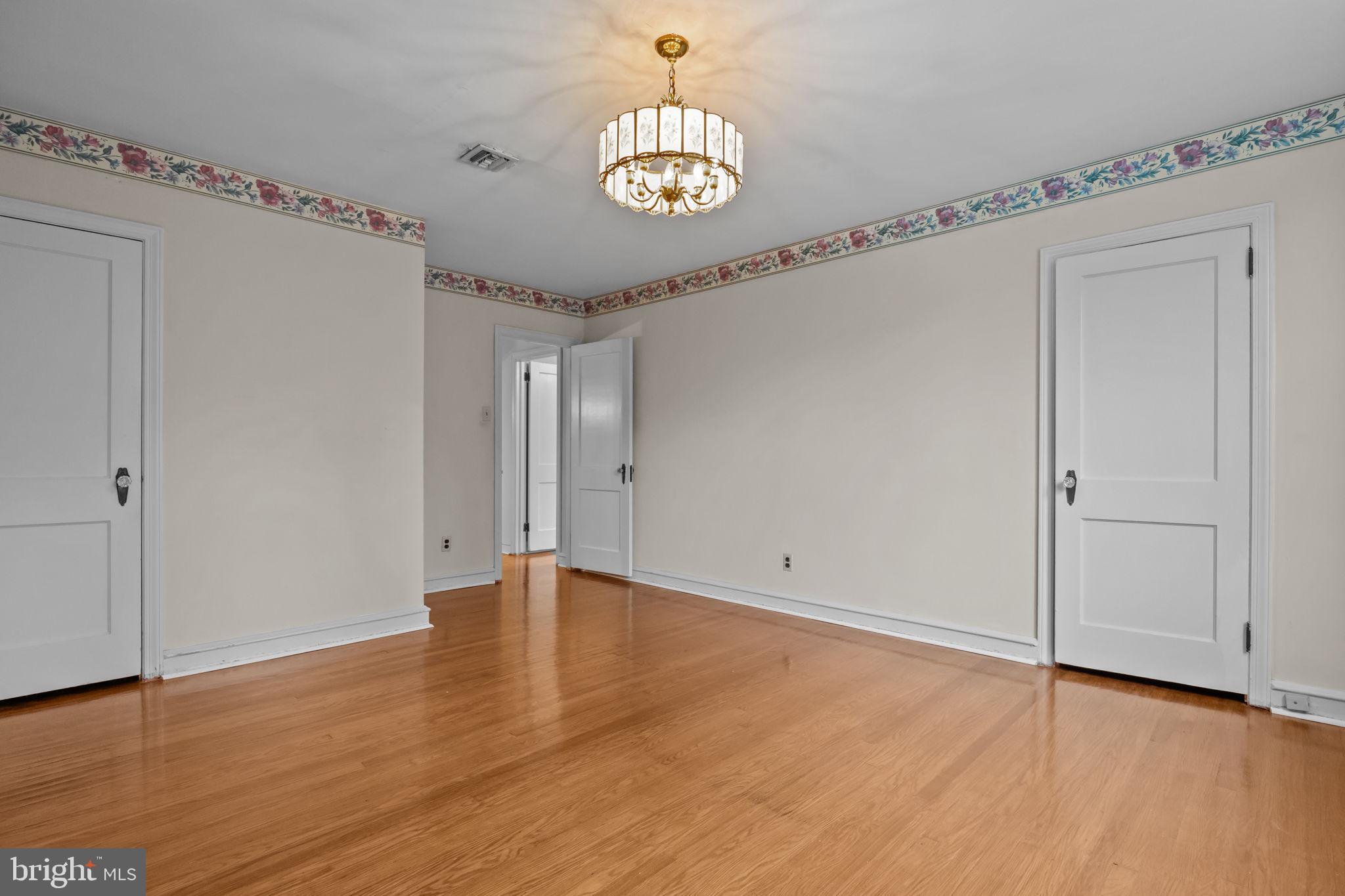 ELKINS PARK - Residential