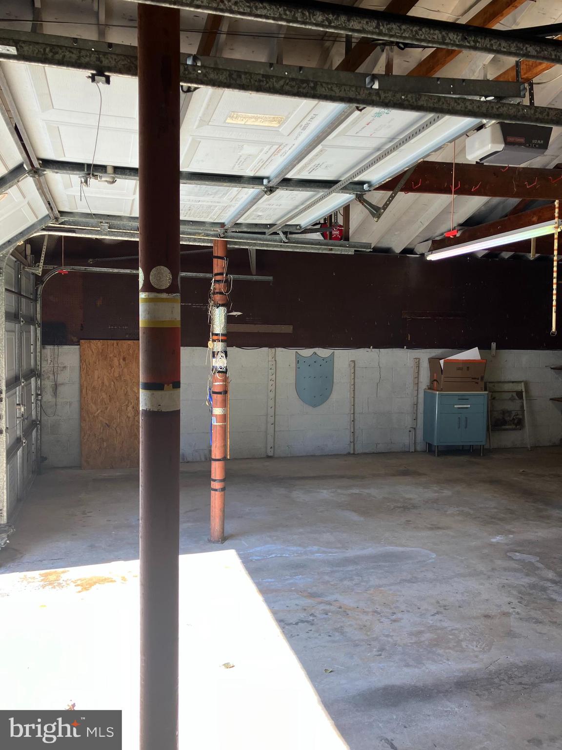 ELKINS PARK - Residential