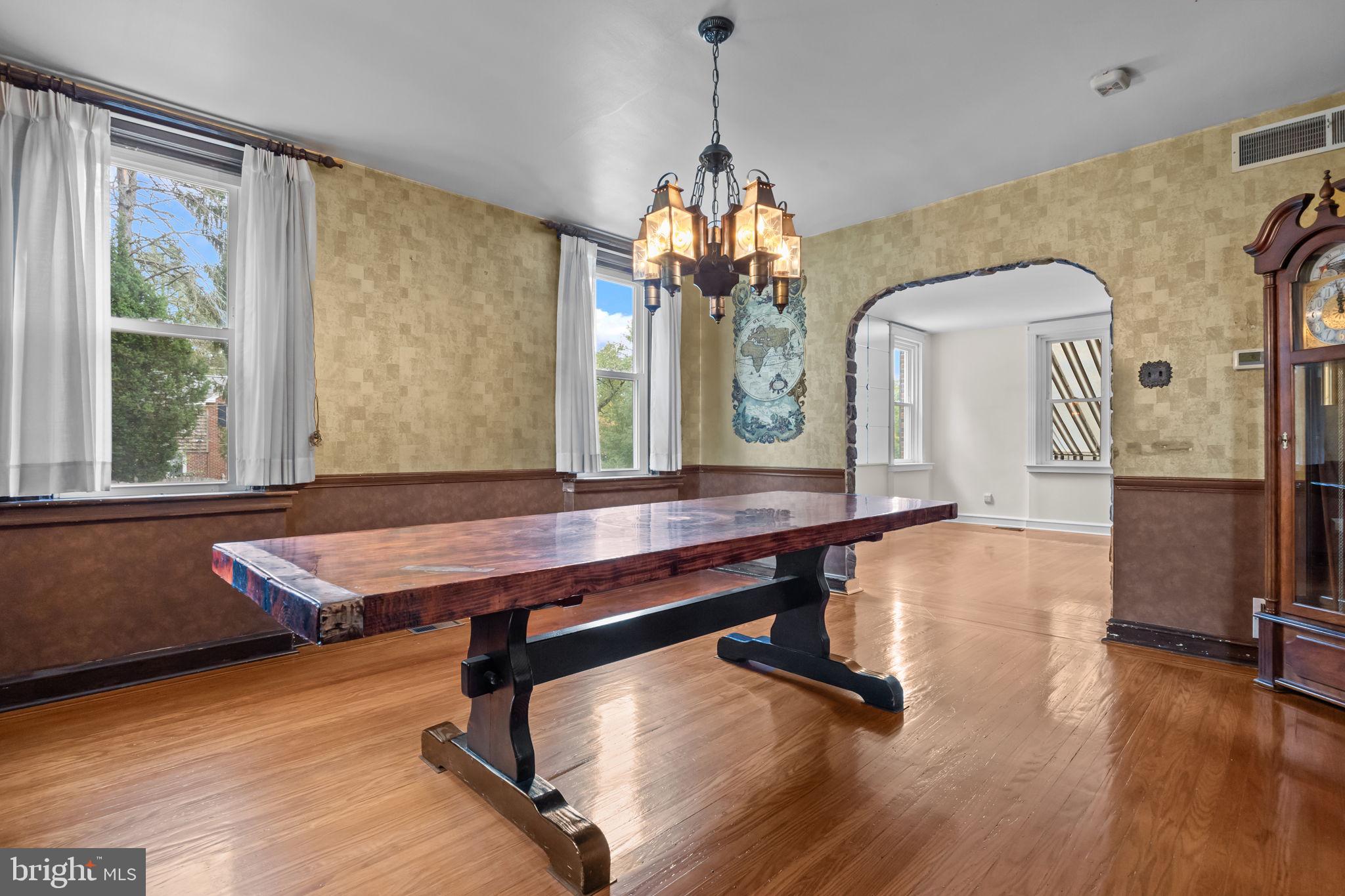 ELKINS PARK - Residential