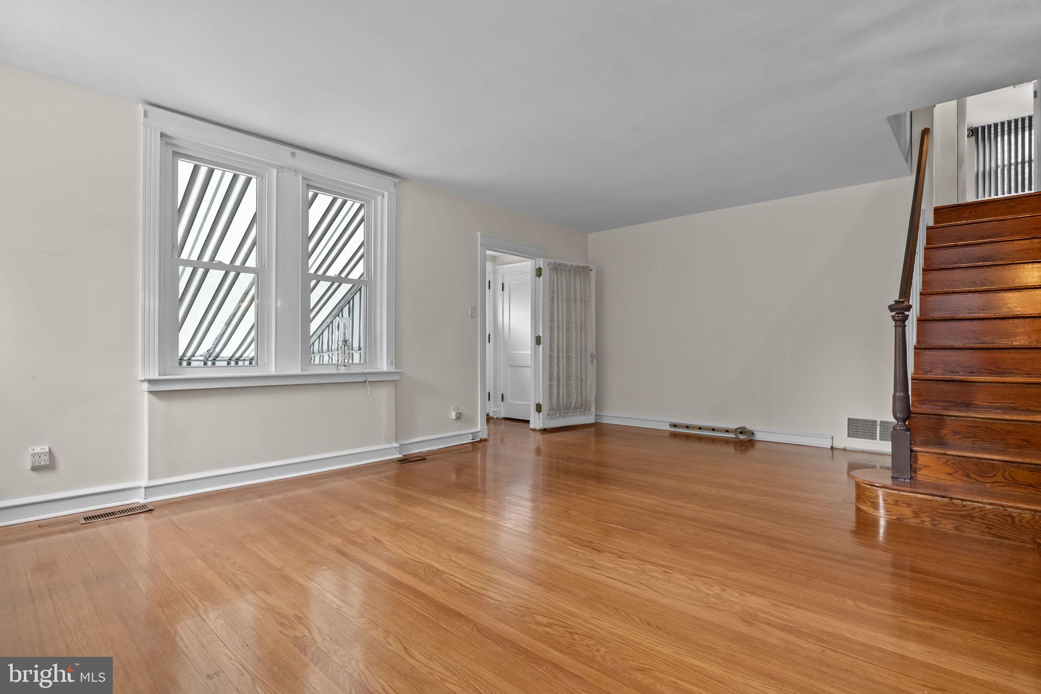 ELKINS PARK - Residential