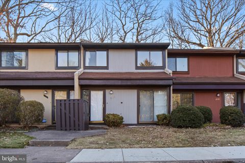 2142 CARTWRIGHT PLACE RESTON VA 20191