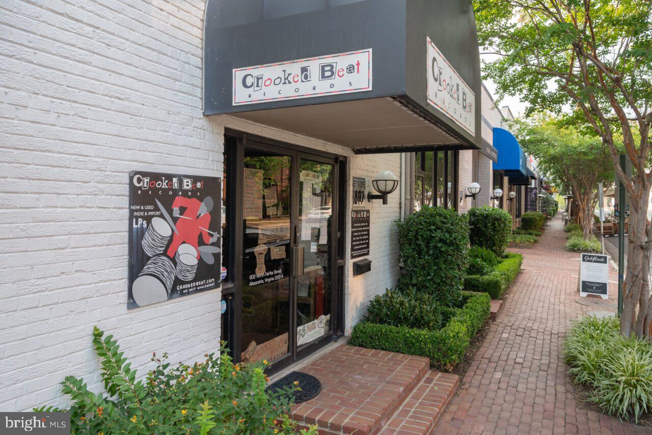 HARBOR TERRACE - Residential Lease