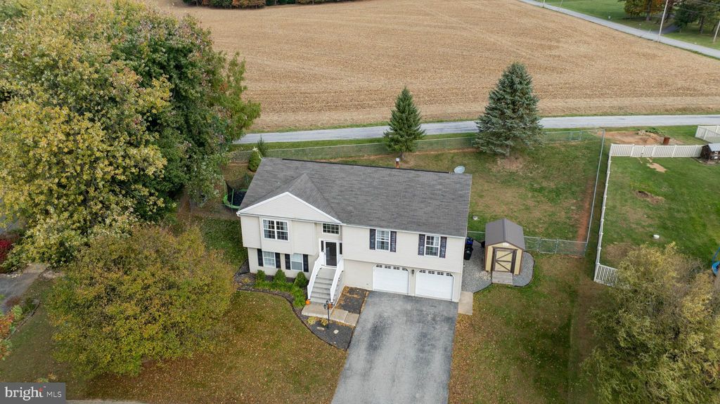 Photo of 360 Pine Valley Drive, FELTON, PA 17322 (MLS # PAYK2090434)