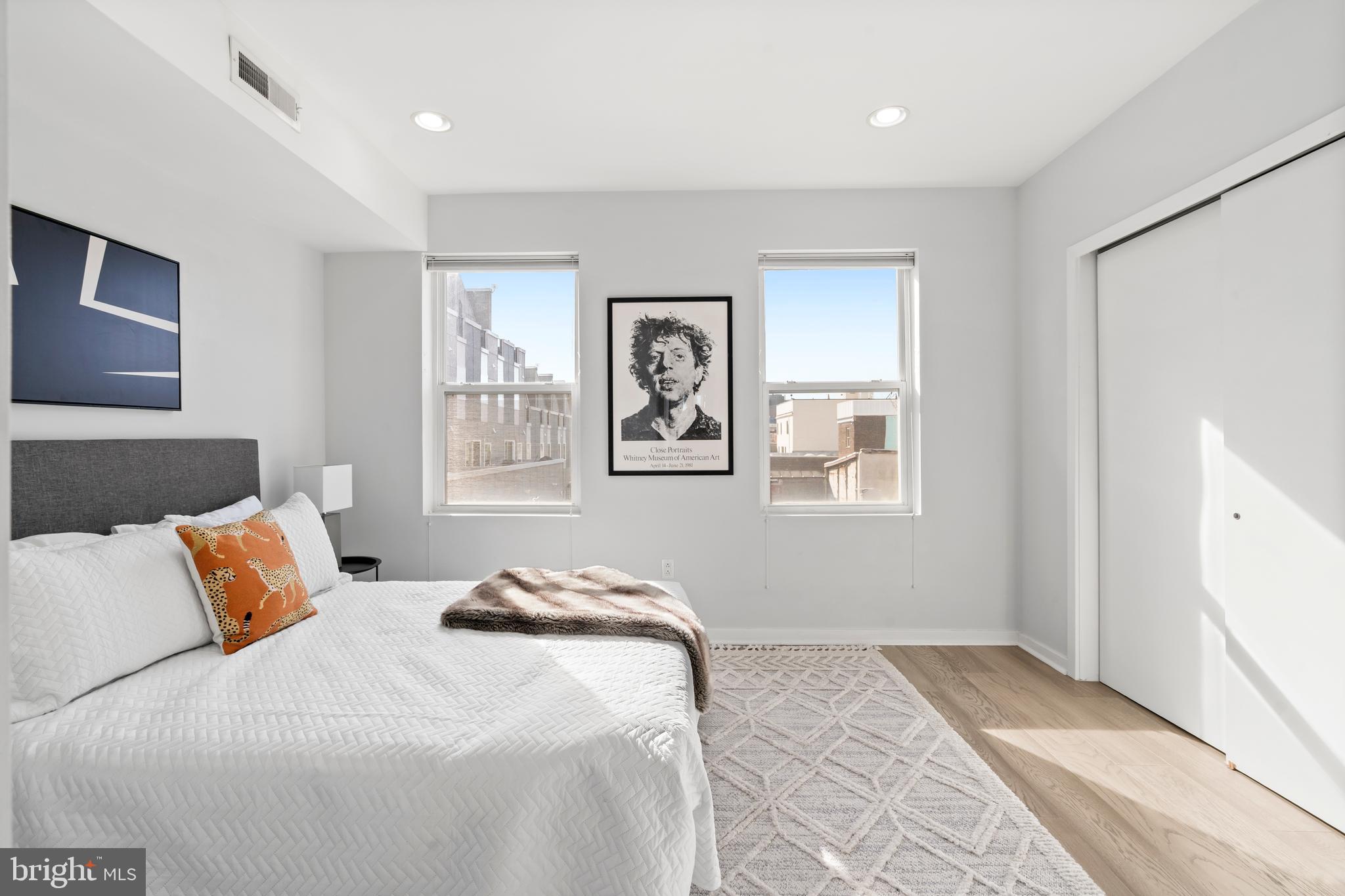 OLDE KENSINGTON - Residential