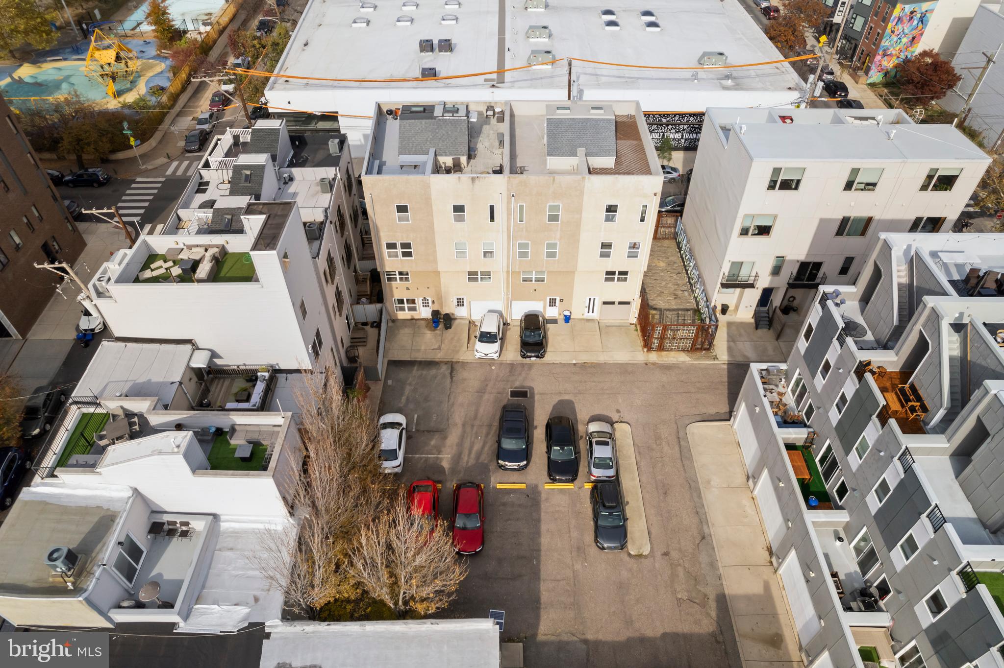 OLDE KENSINGTON - Residential