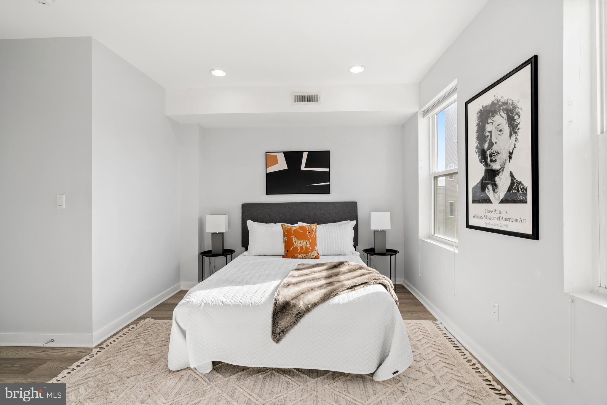 OLDE KENSINGTON - Residential