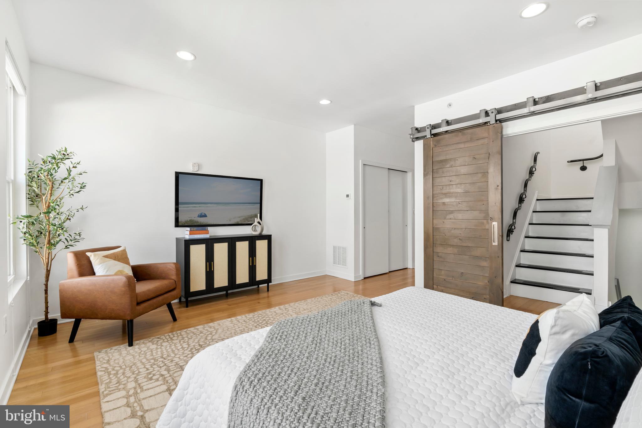 OLDE KENSINGTON - Residential