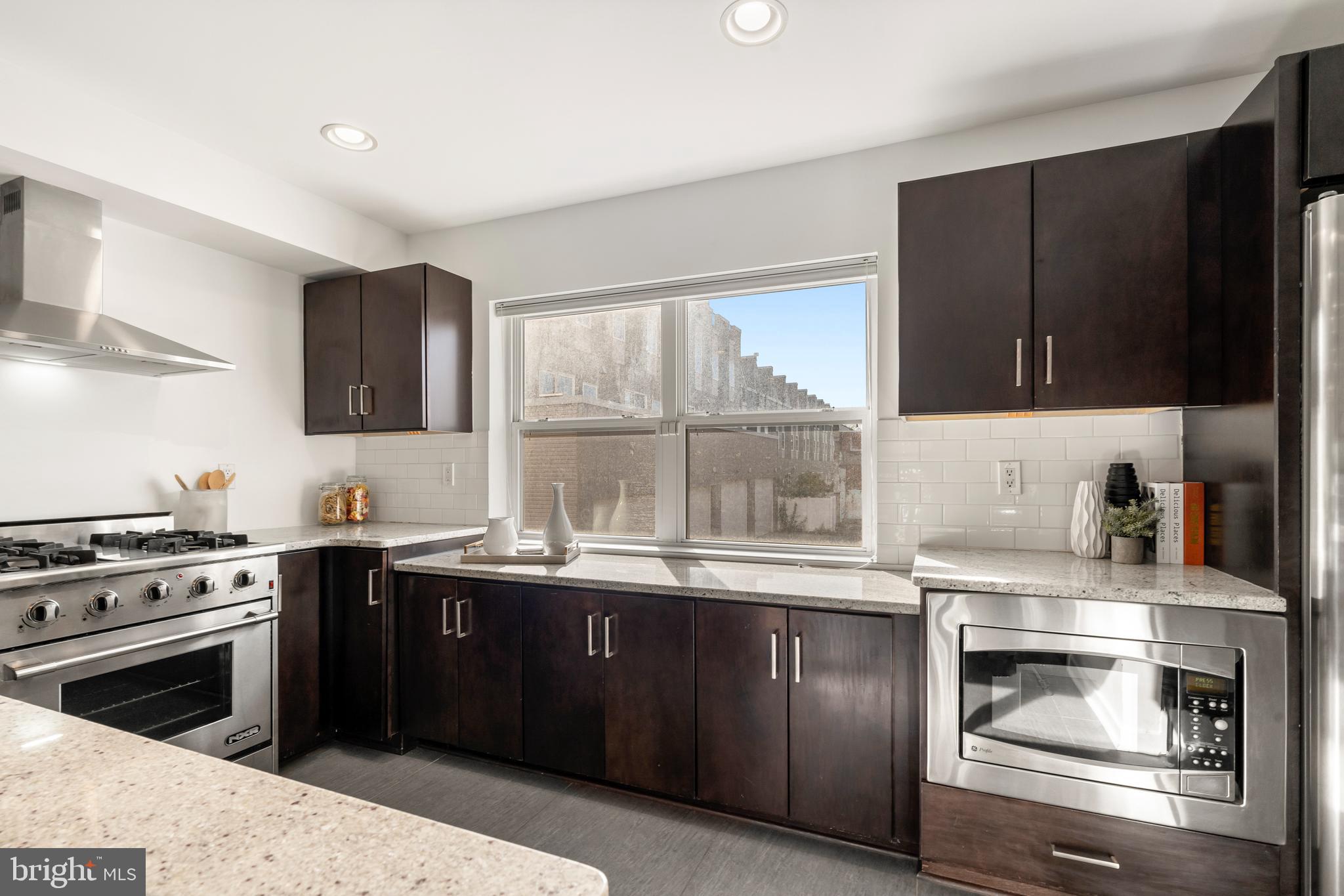 OLDE KENSINGTON - Residential