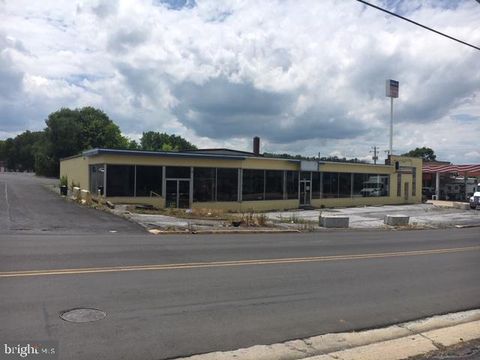 129 W OLD CROSS ROAD 131 NEW MARKET VA 22844