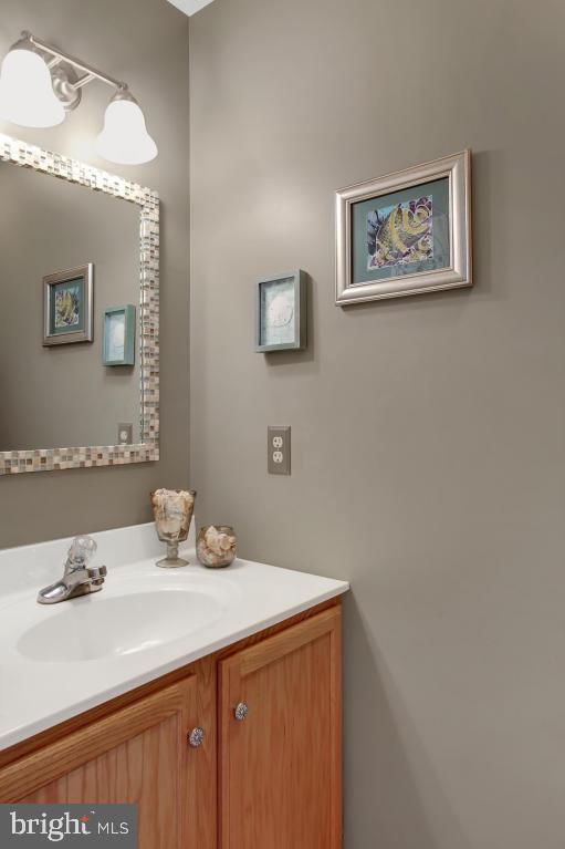 VILLAGE SQUARE - Residential