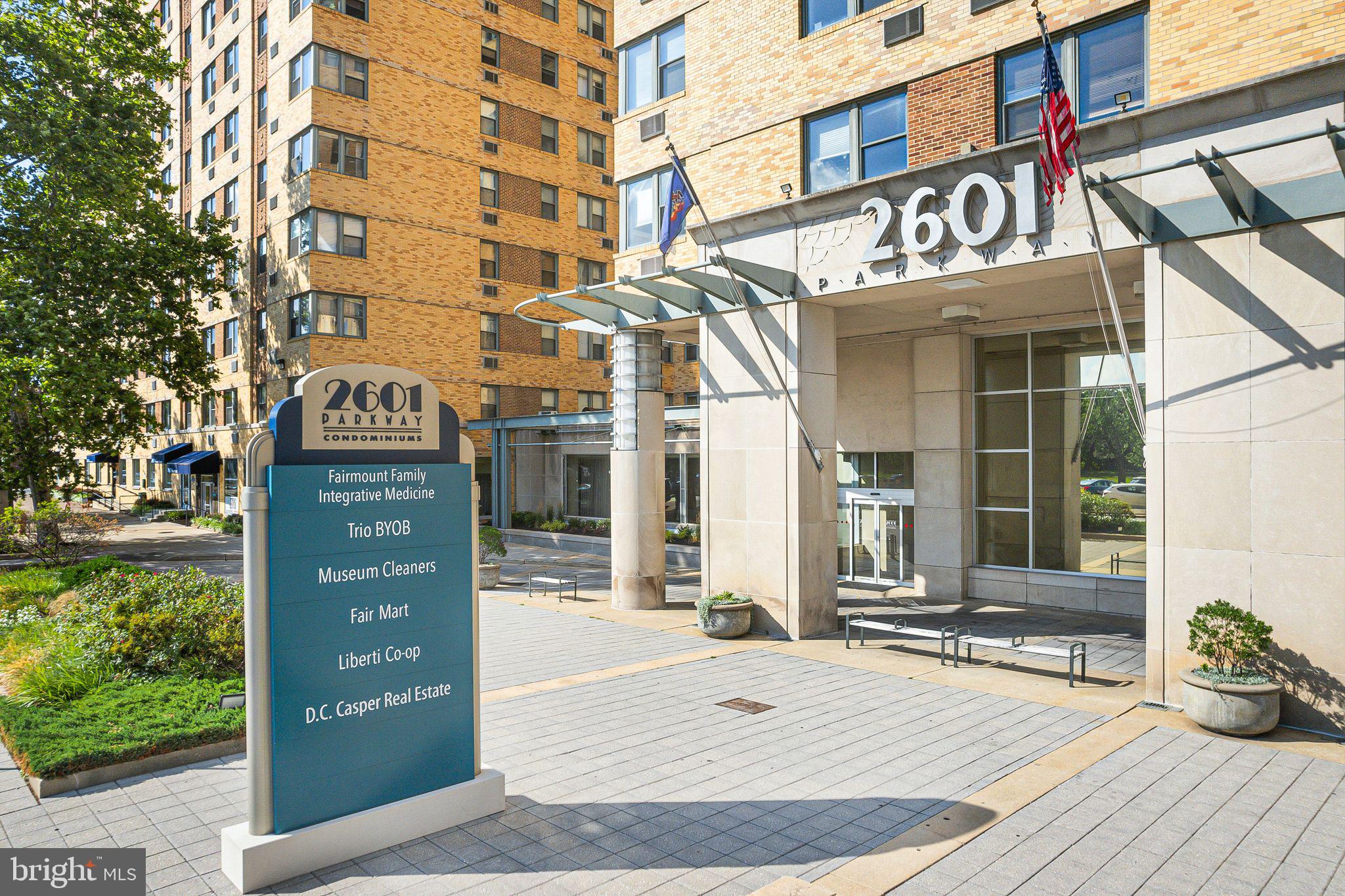 FAIRMOUNT - Residential