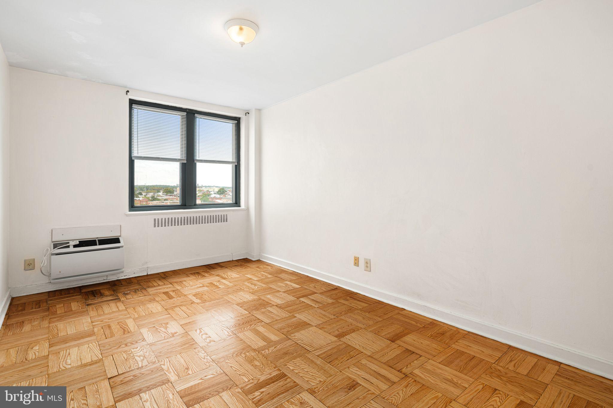 FAIRMOUNT - Residential