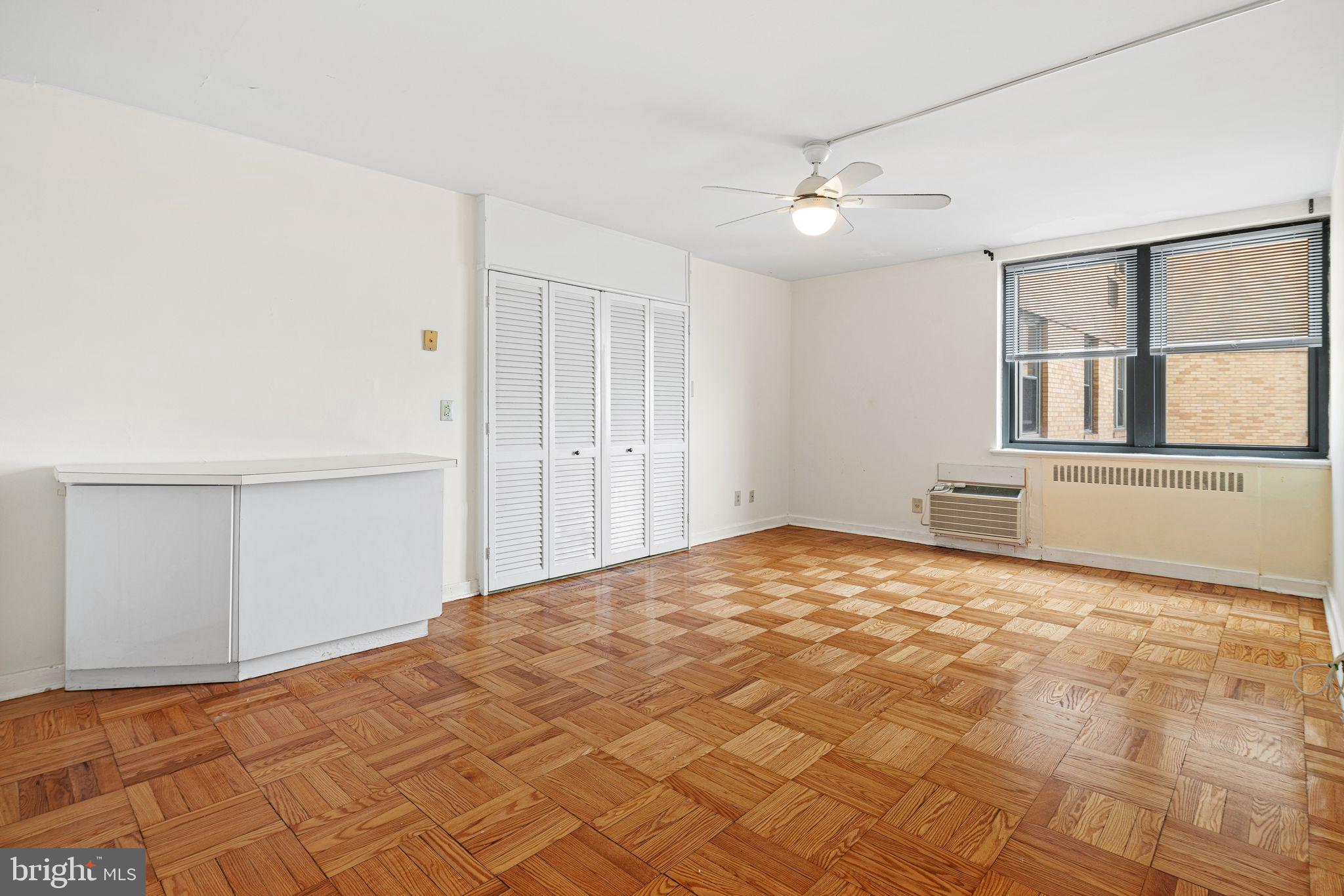 FAIRMOUNT - Residential