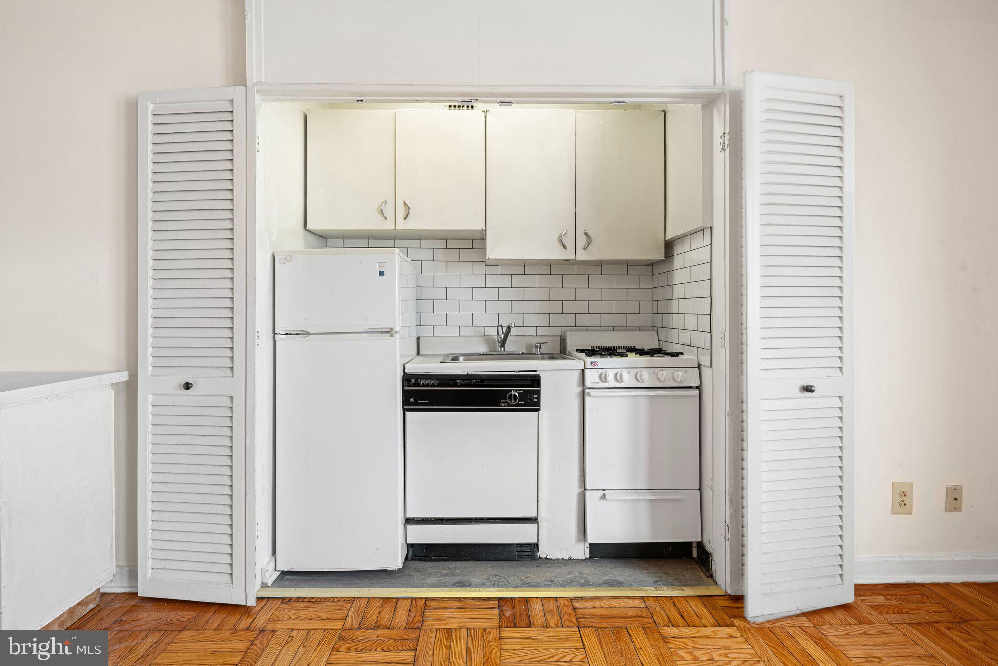 FAIRMOUNT - Residential