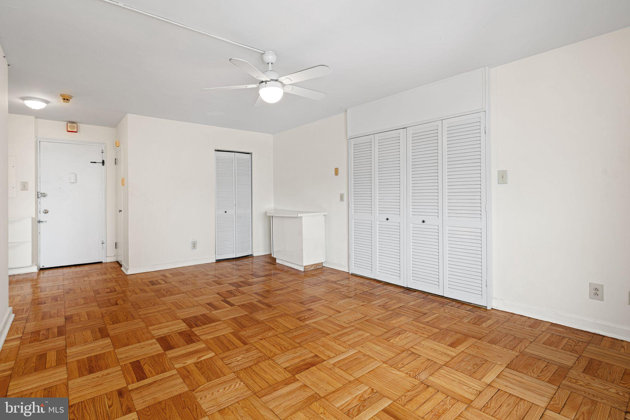 FAIRMOUNT - Residential