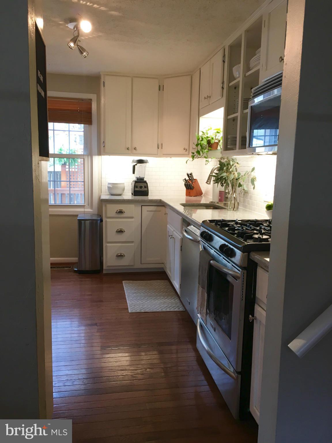 BRENTWOOD - Residential