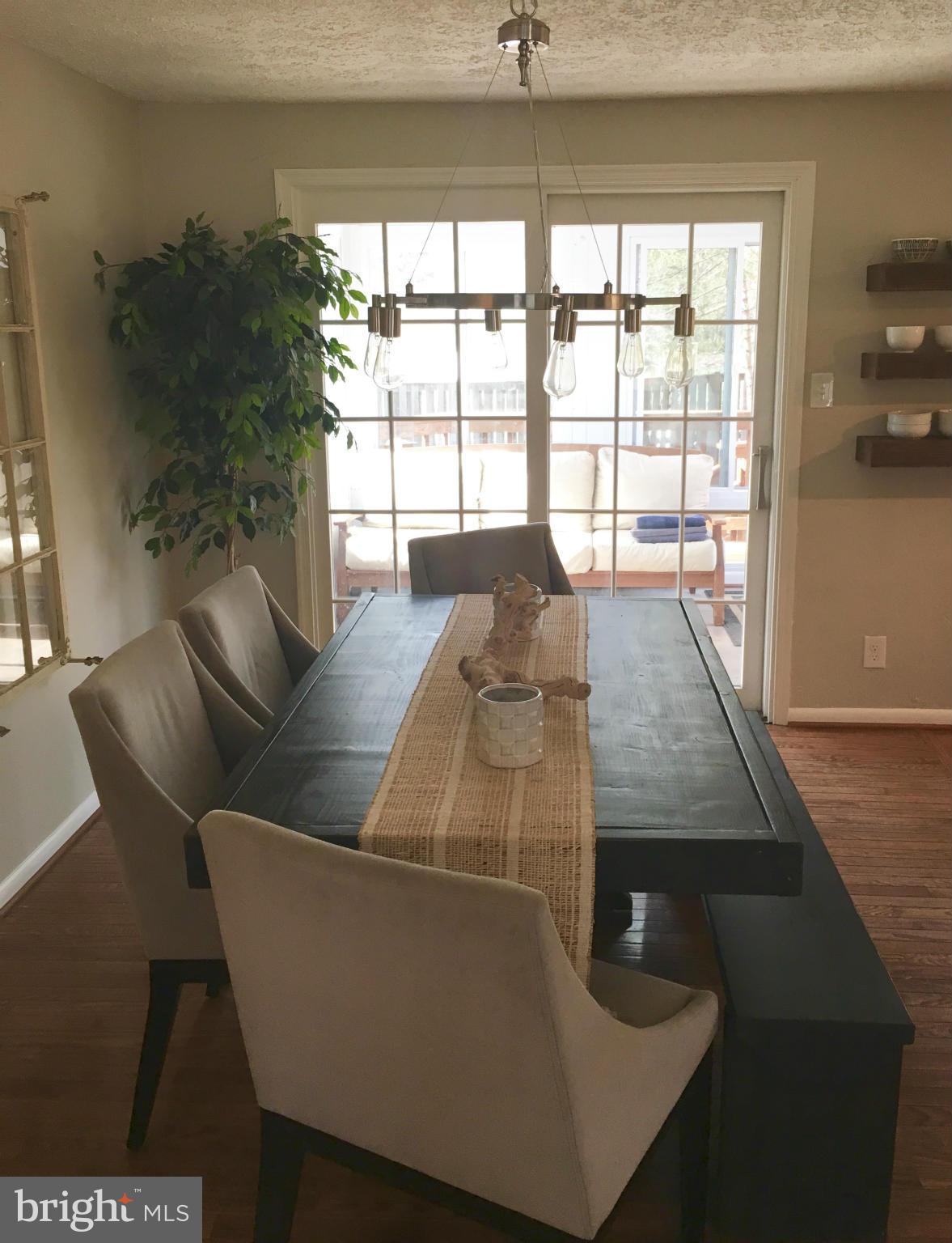 BRENTWOOD - Residential