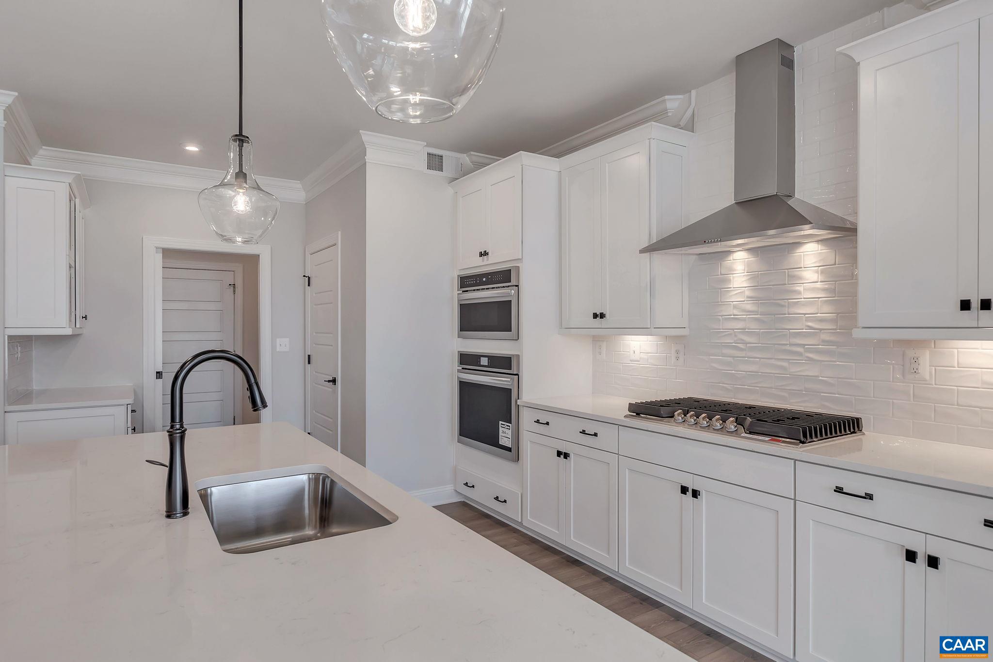 SPRING CREEK - Residential