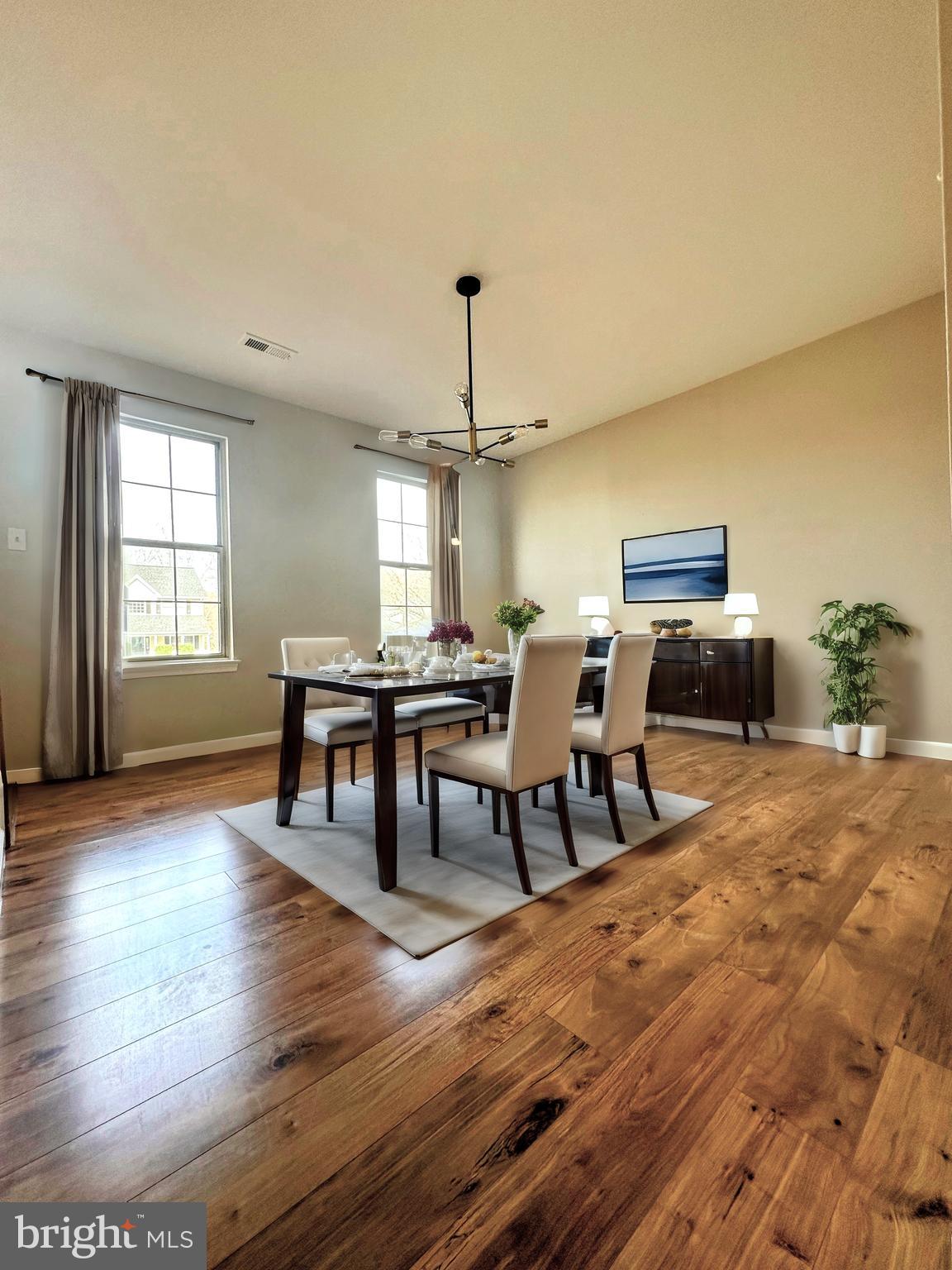 WILLIAMSBURG - Residential