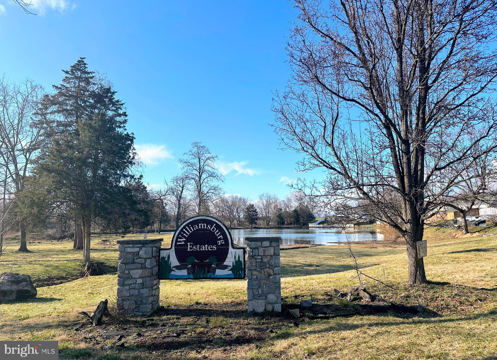 WILLIAMSBURG - Residential