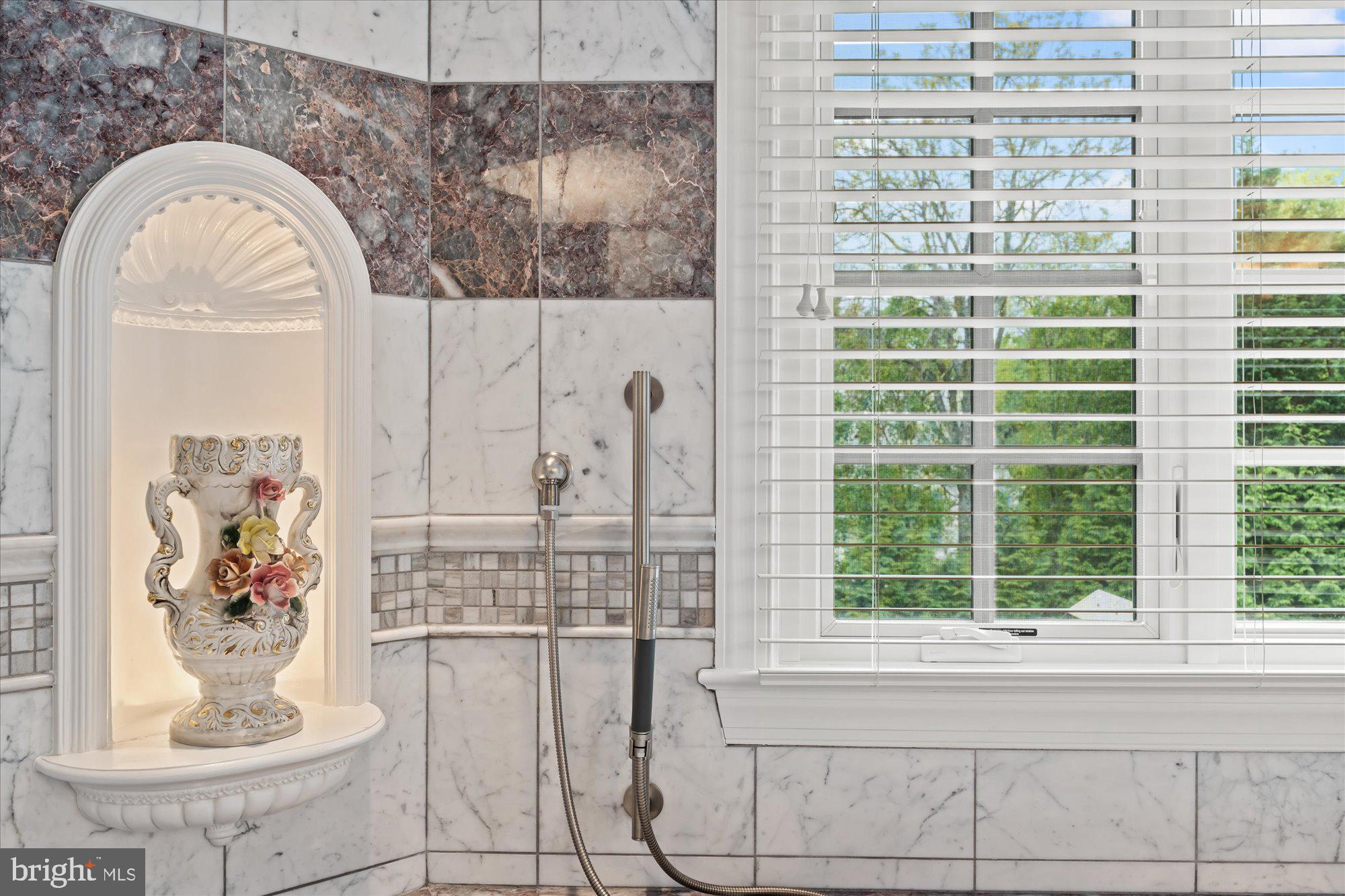 MALVERN HILL - Residential