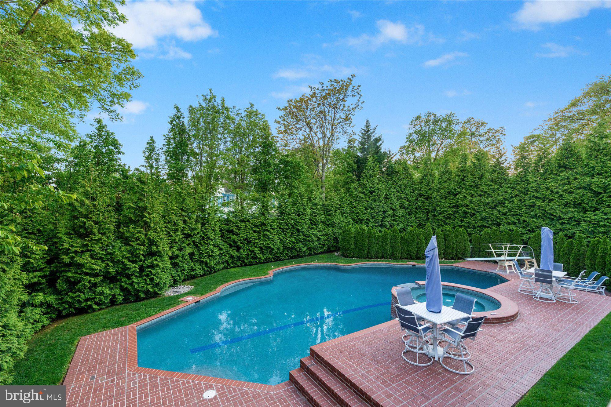 MALVERN HILL - Residential