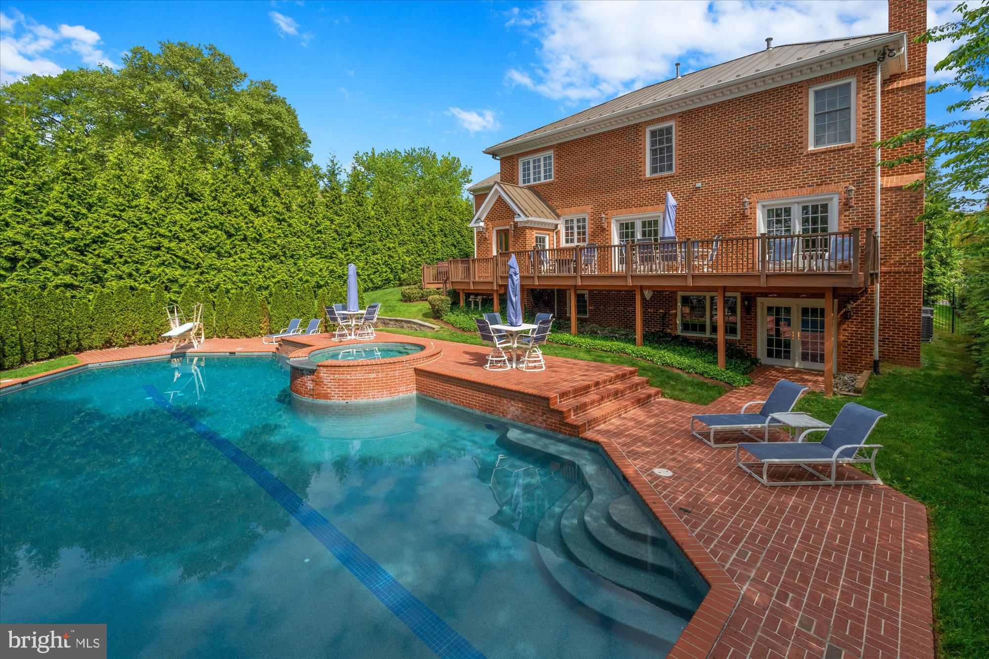 MALVERN HILL - Residential