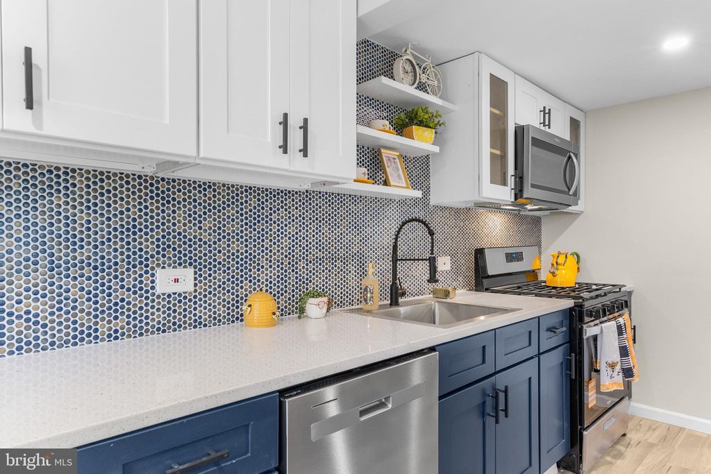 Photo of 3320 W 3rd Street, MARCUS HOOK, PA 19061 (MLS # PADE2103612)