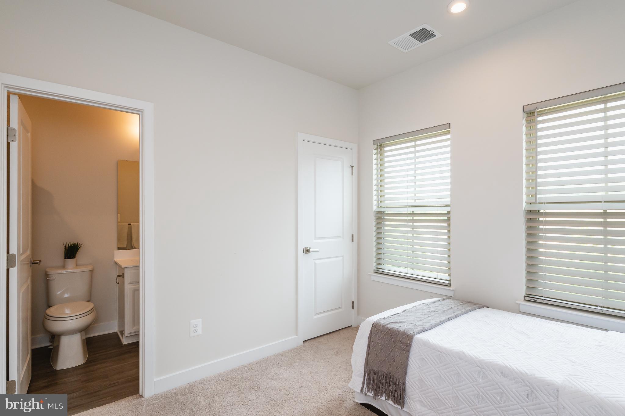 OLDHAM CROSSING - Residential