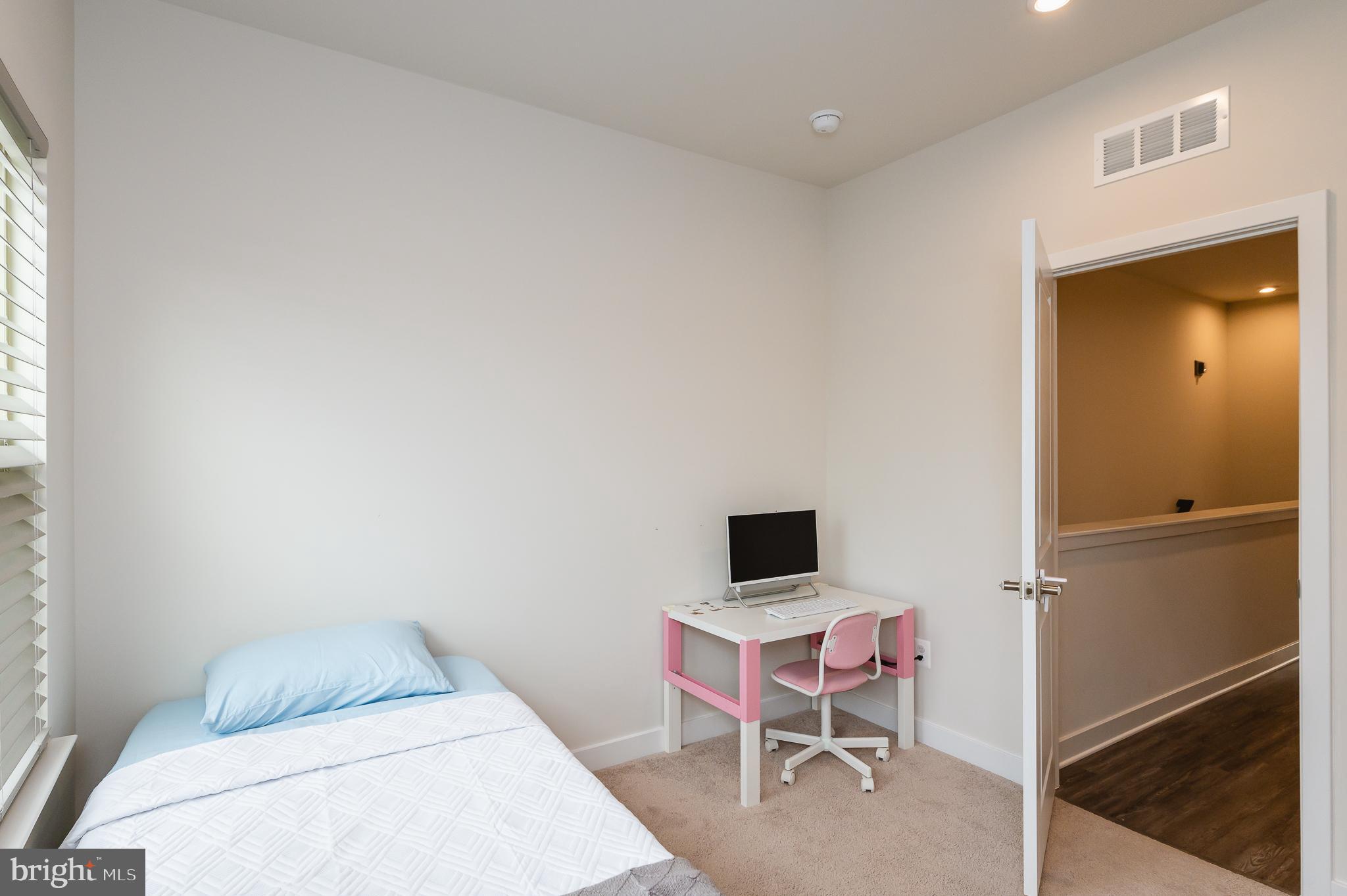 OLDHAM CROSSING - Residential