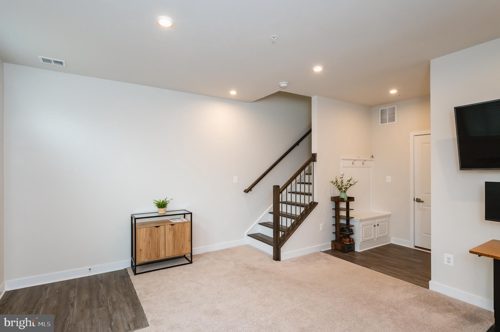 OLDHAM CROSSING - Residential