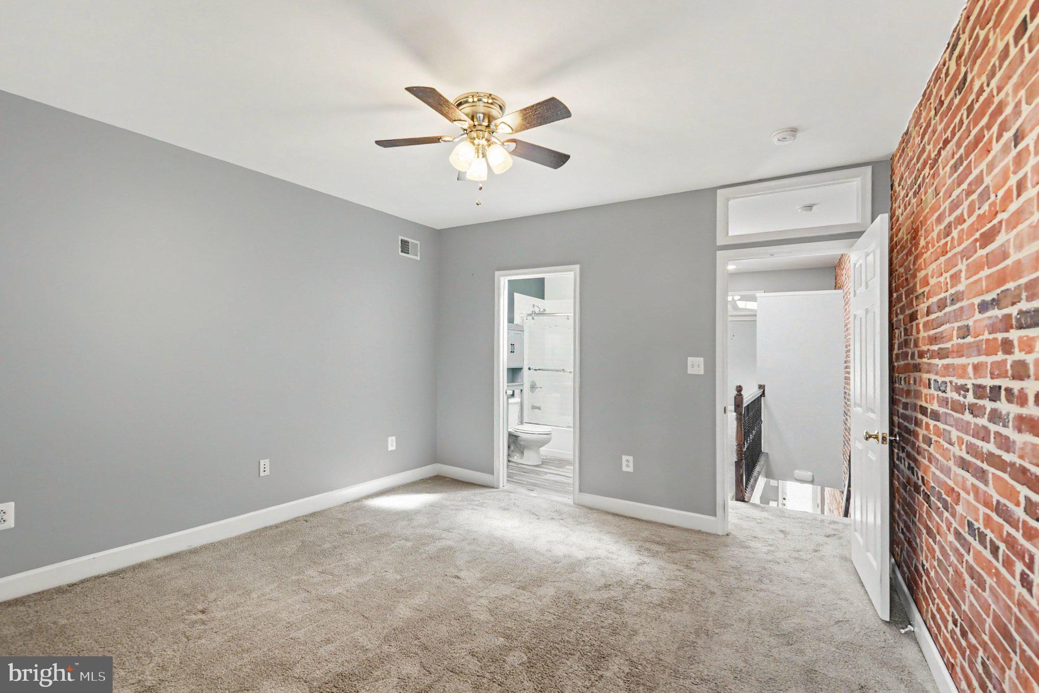 HIGHLANDTOWN - Residential