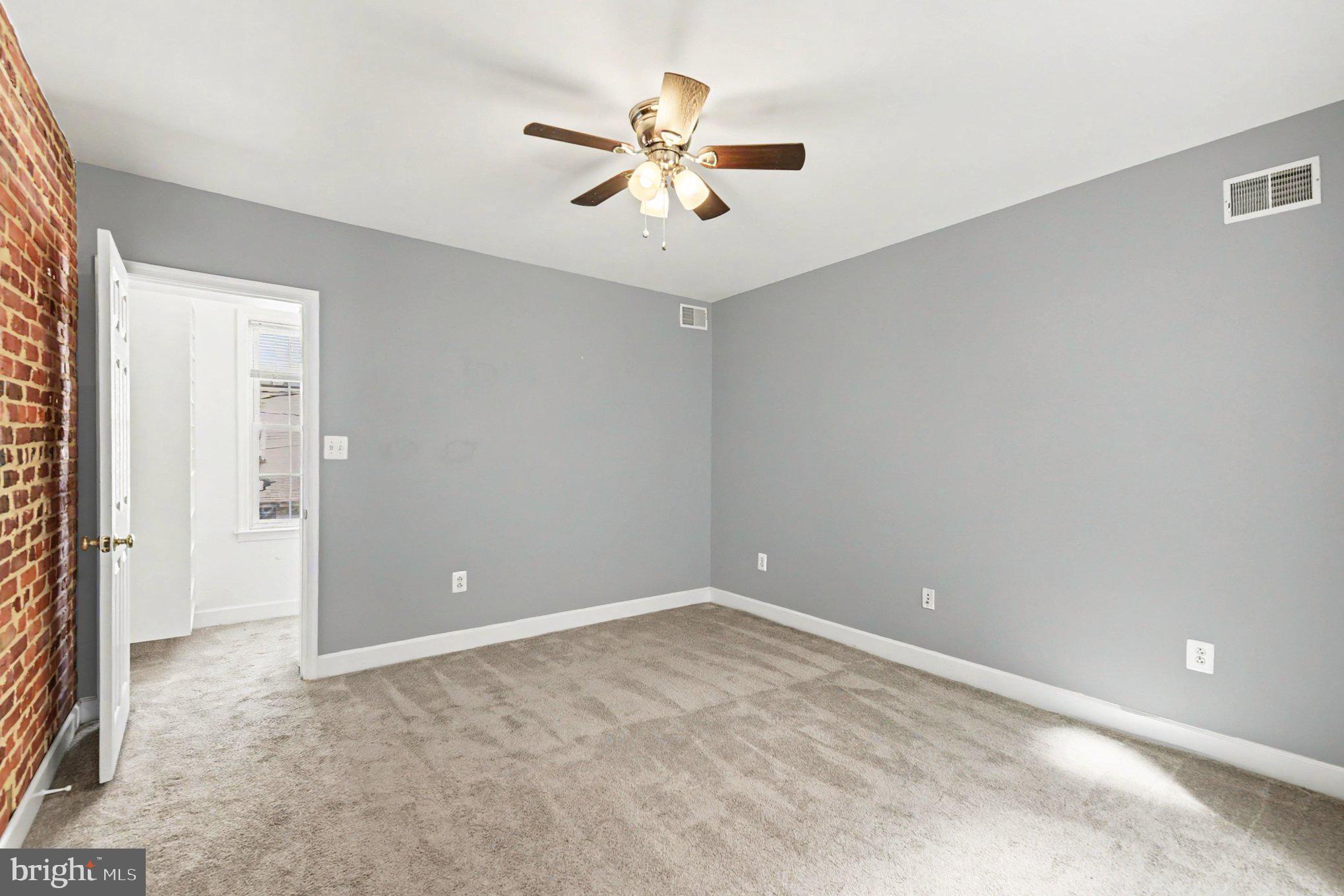 HIGHLANDTOWN - Residential