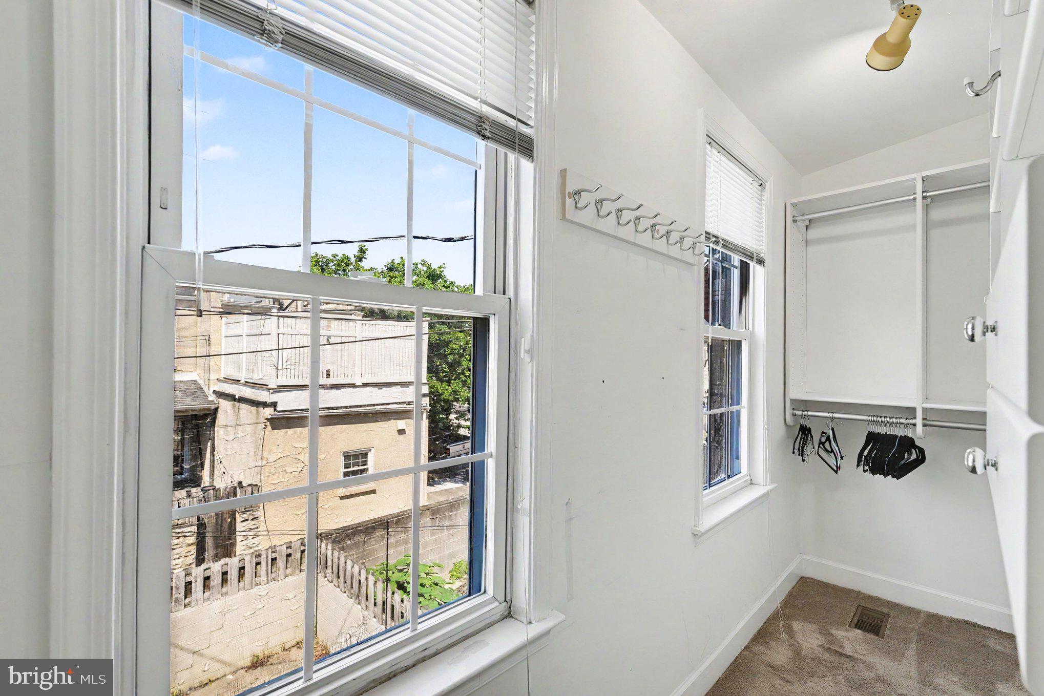 HIGHLANDTOWN - Residential