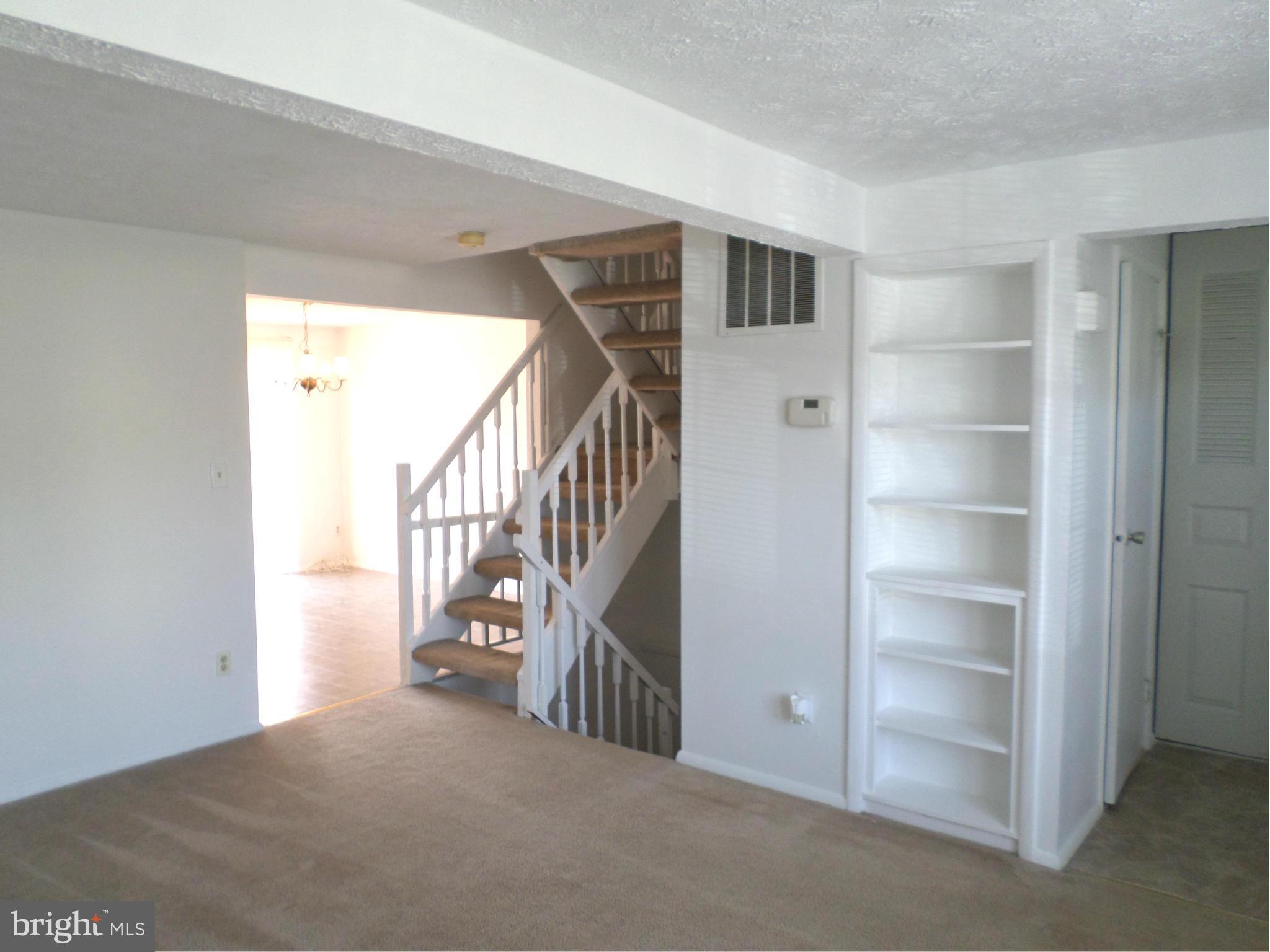 WOODS EDGE TOWNHOME CONDOMINIUMS - Residential