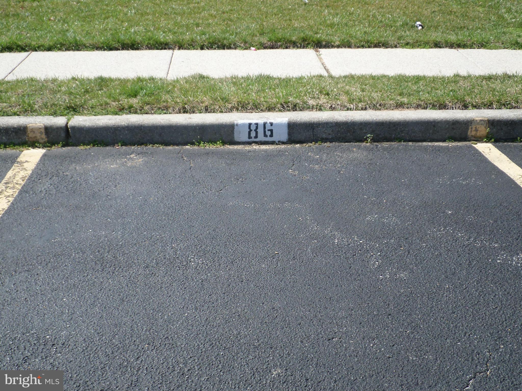 WOODS EDGE TOWNHOME CONDOMINIUMS - Residential