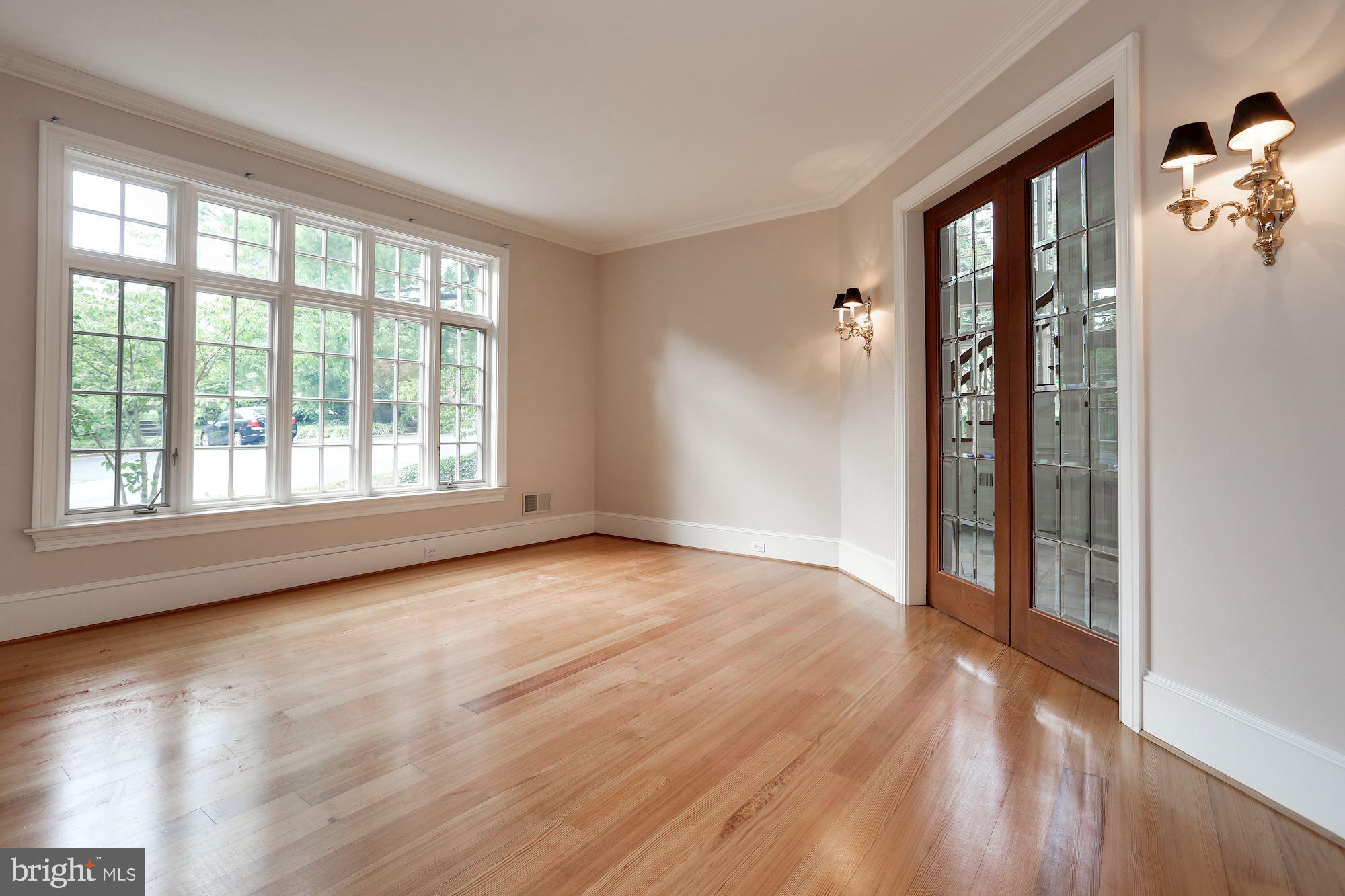 THE GLEBE - Residential