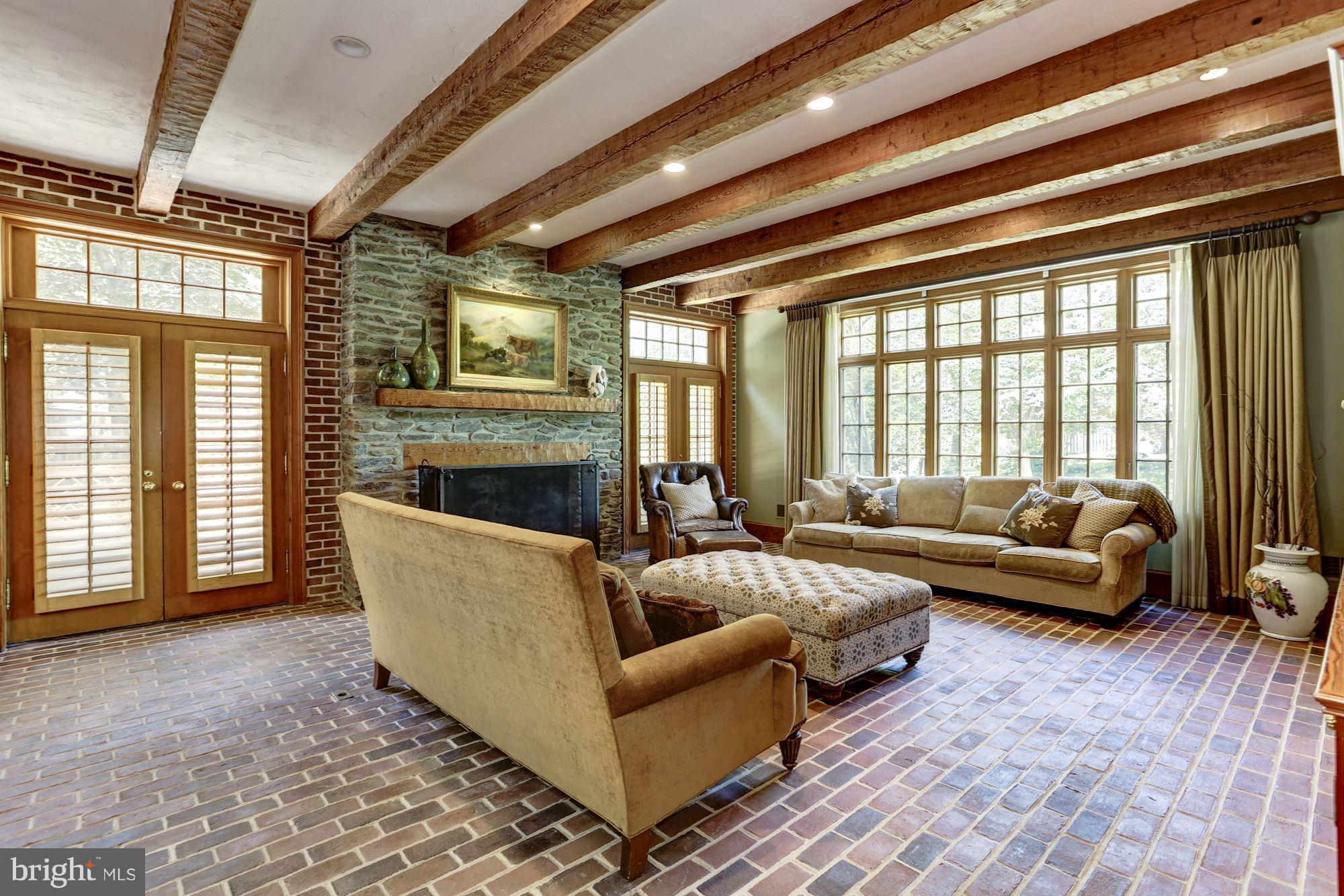 THE GLEBE - Residential