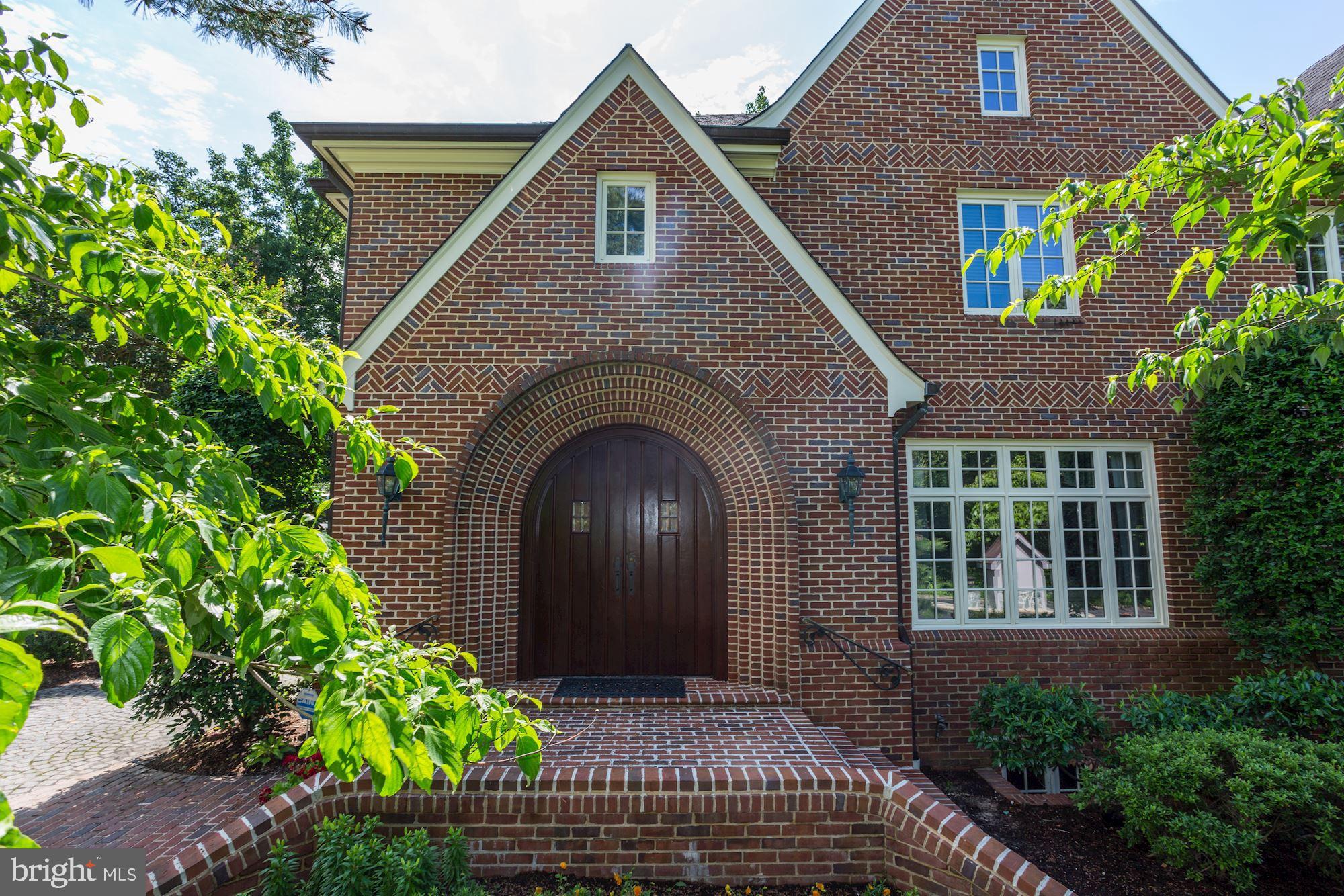 THE GLEBE - Residential