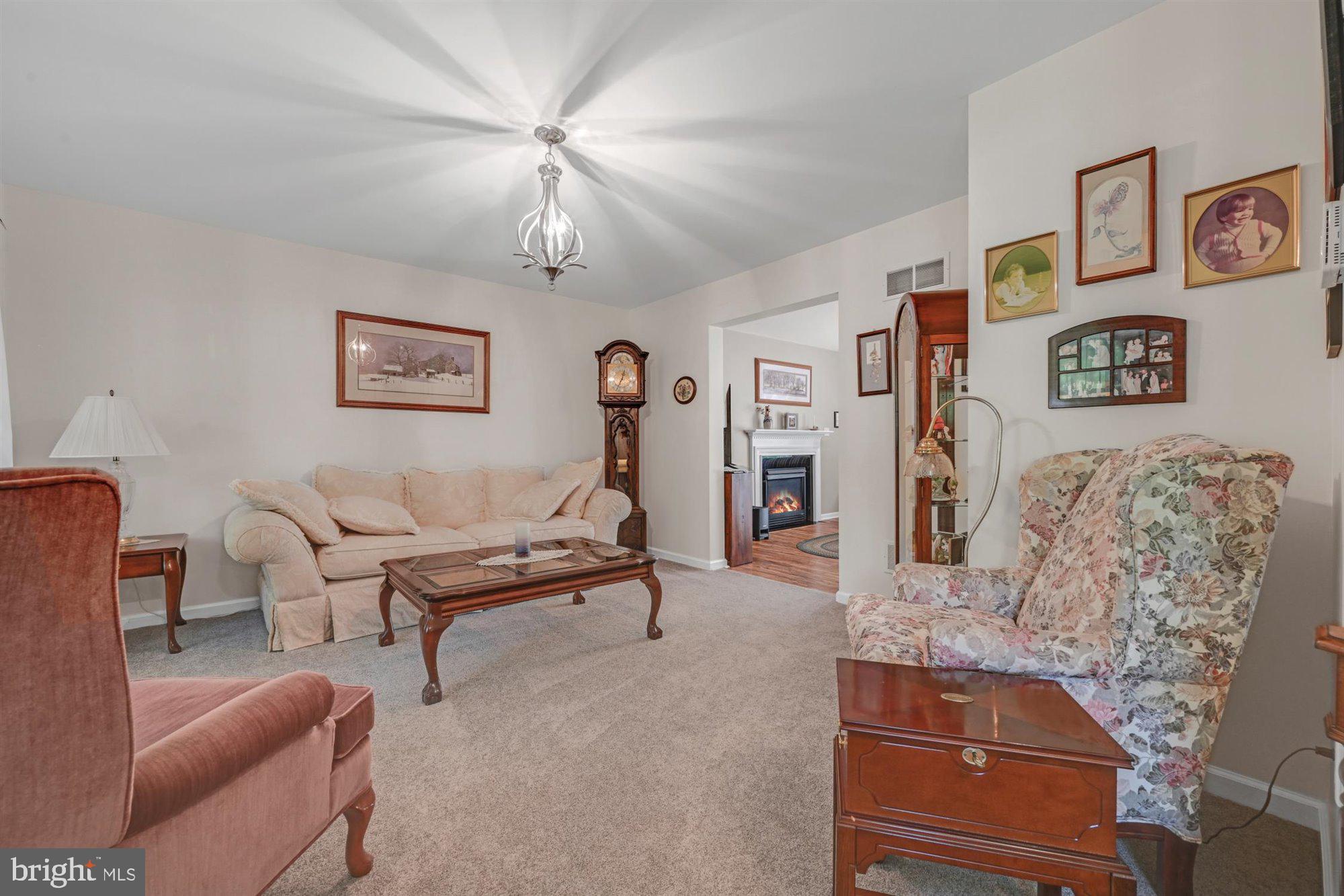 LAKE WYNONAH - Residential