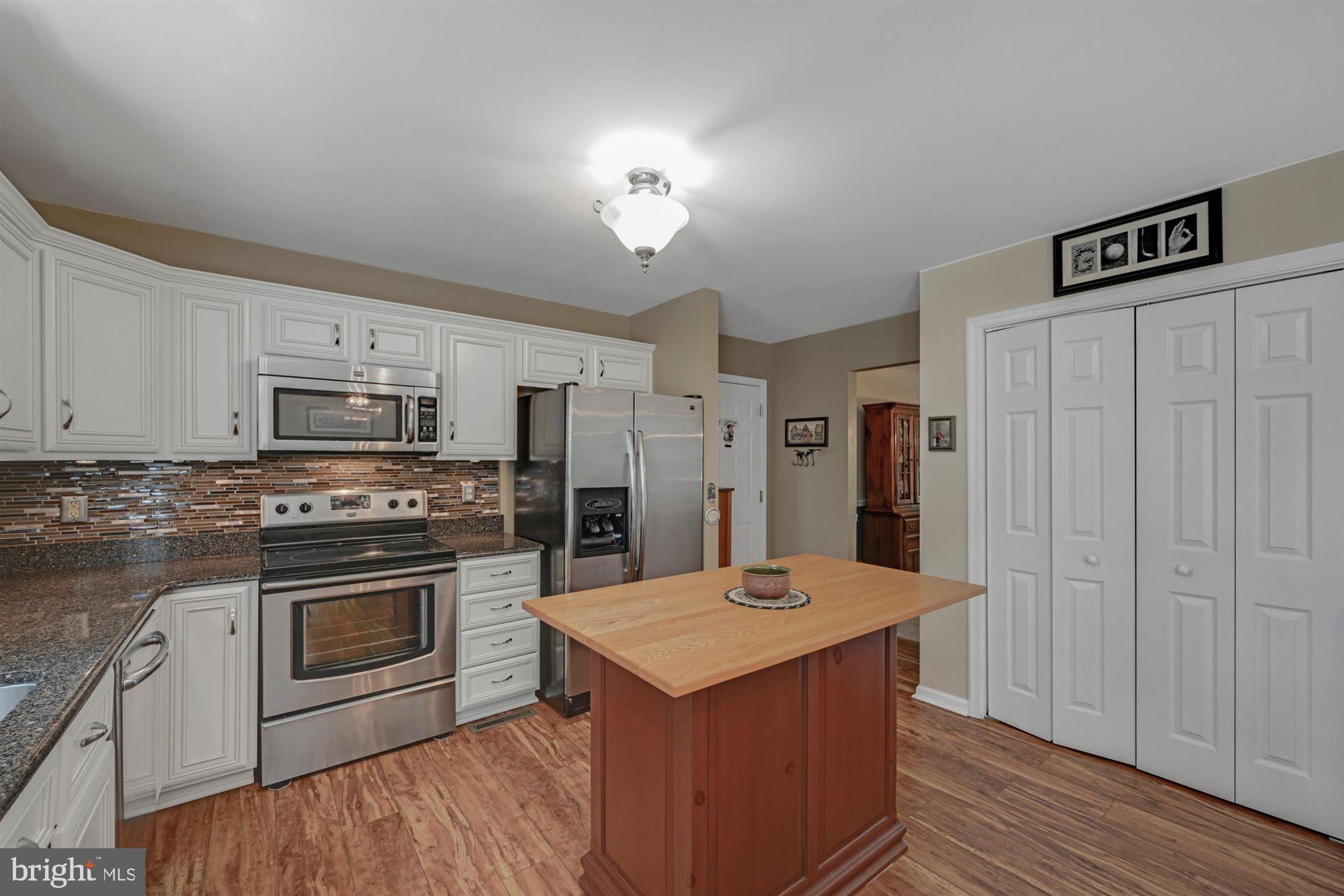 LAKE WYNONAH - Residential