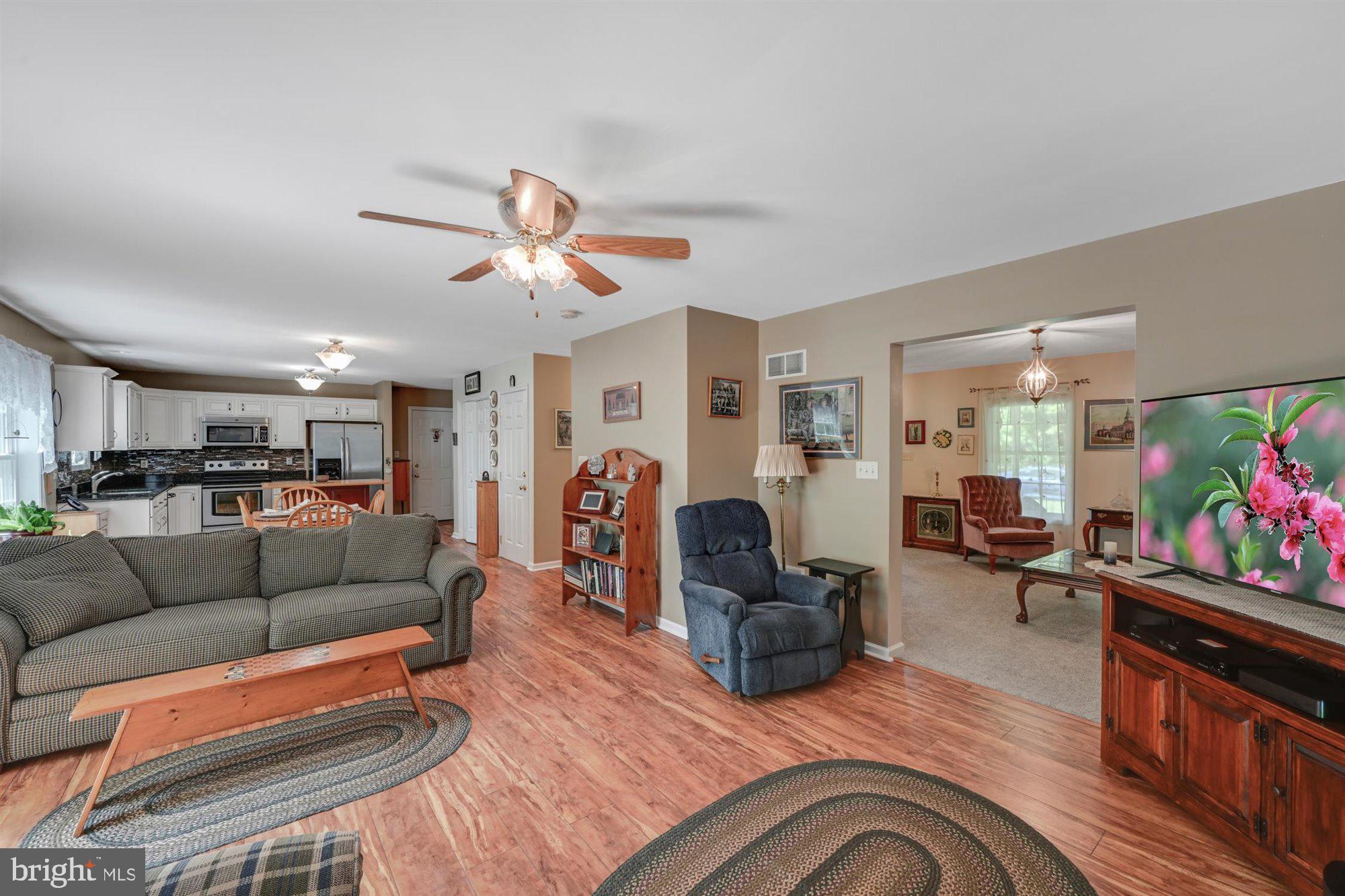 LAKE WYNONAH - Residential