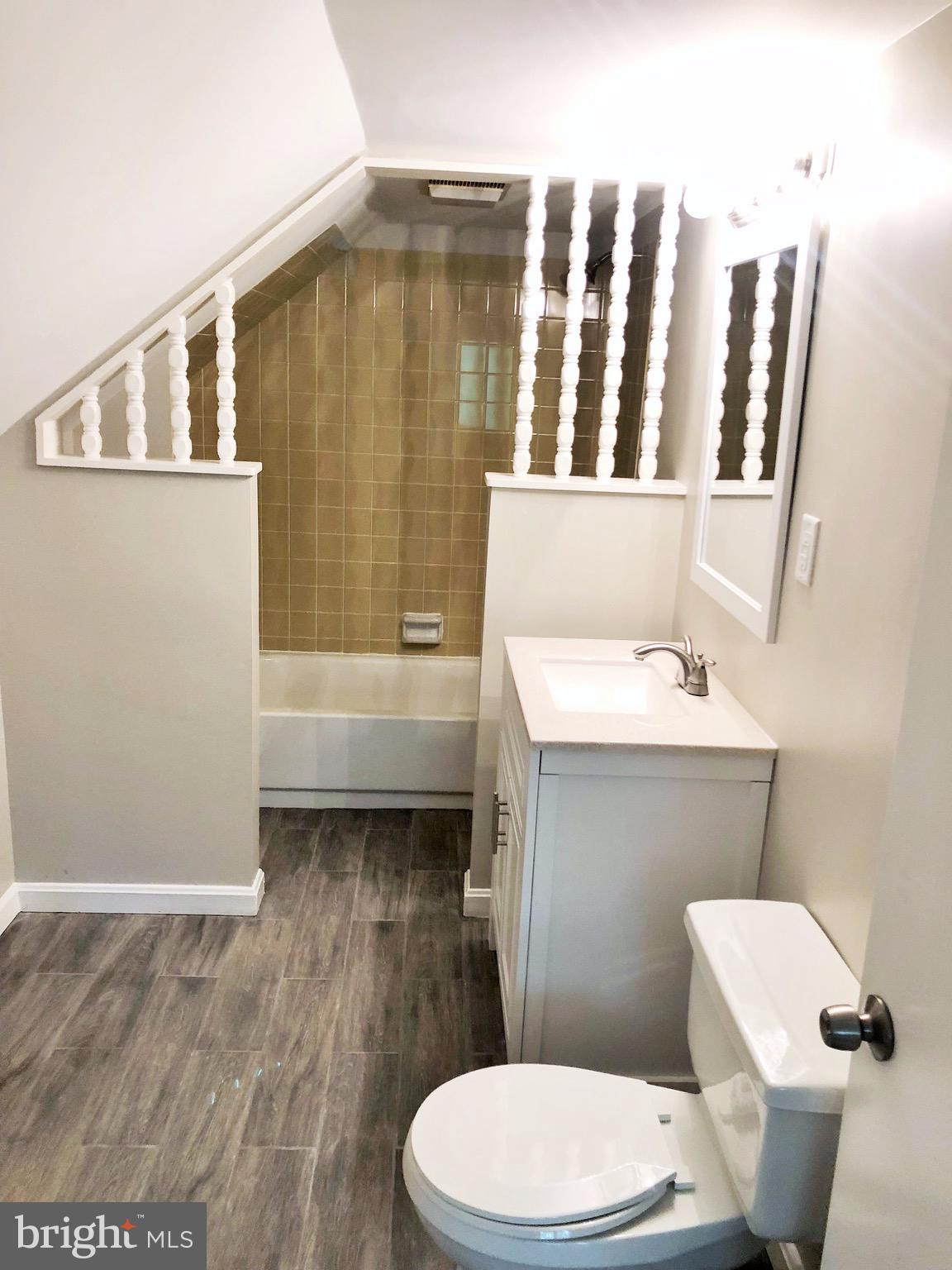 CLINTON - Residential