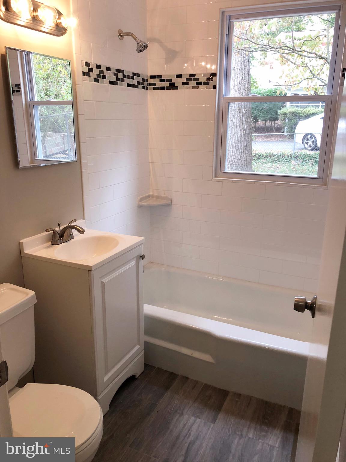 CLINTON - Residential