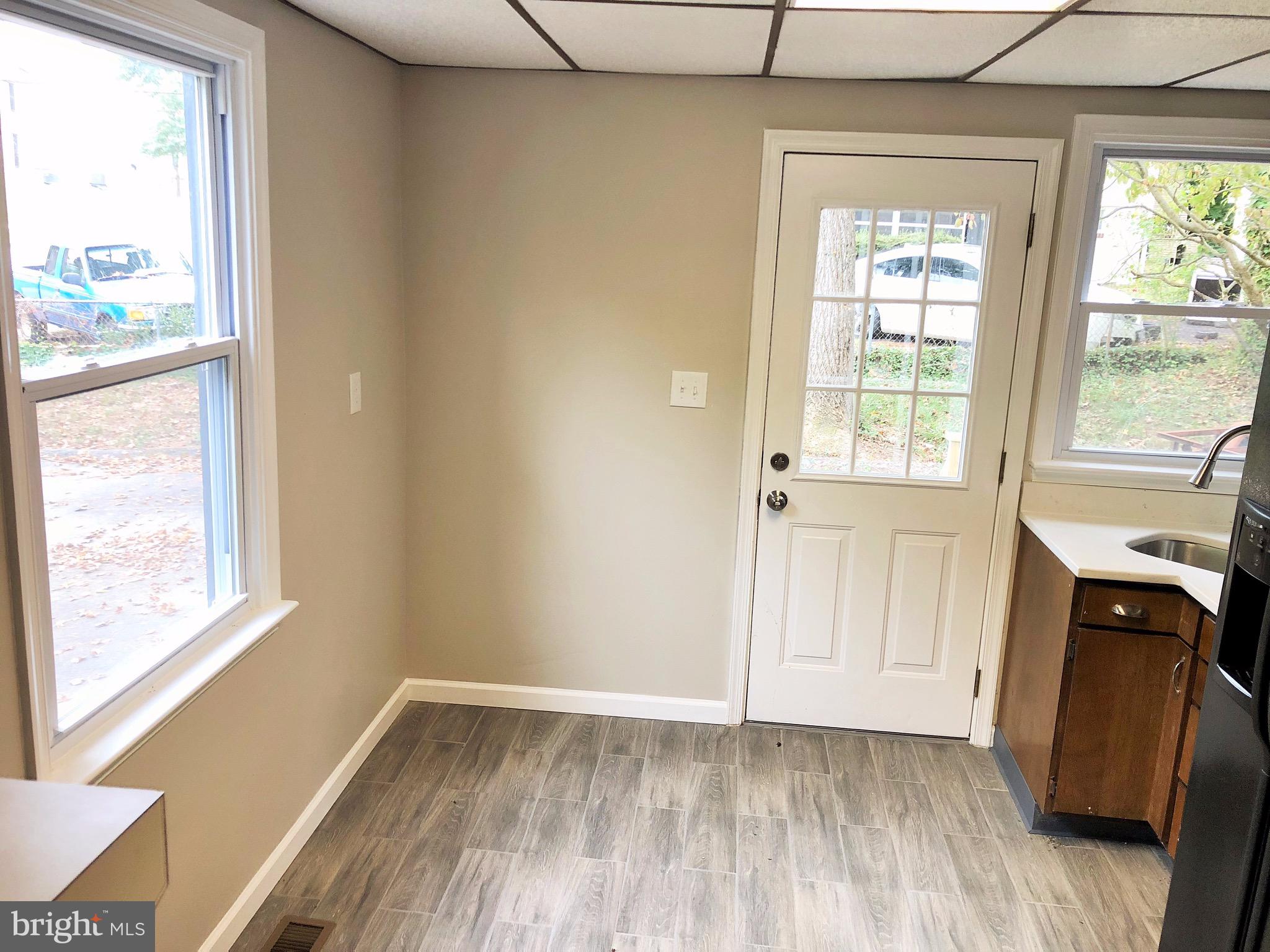 CLINTON - Residential