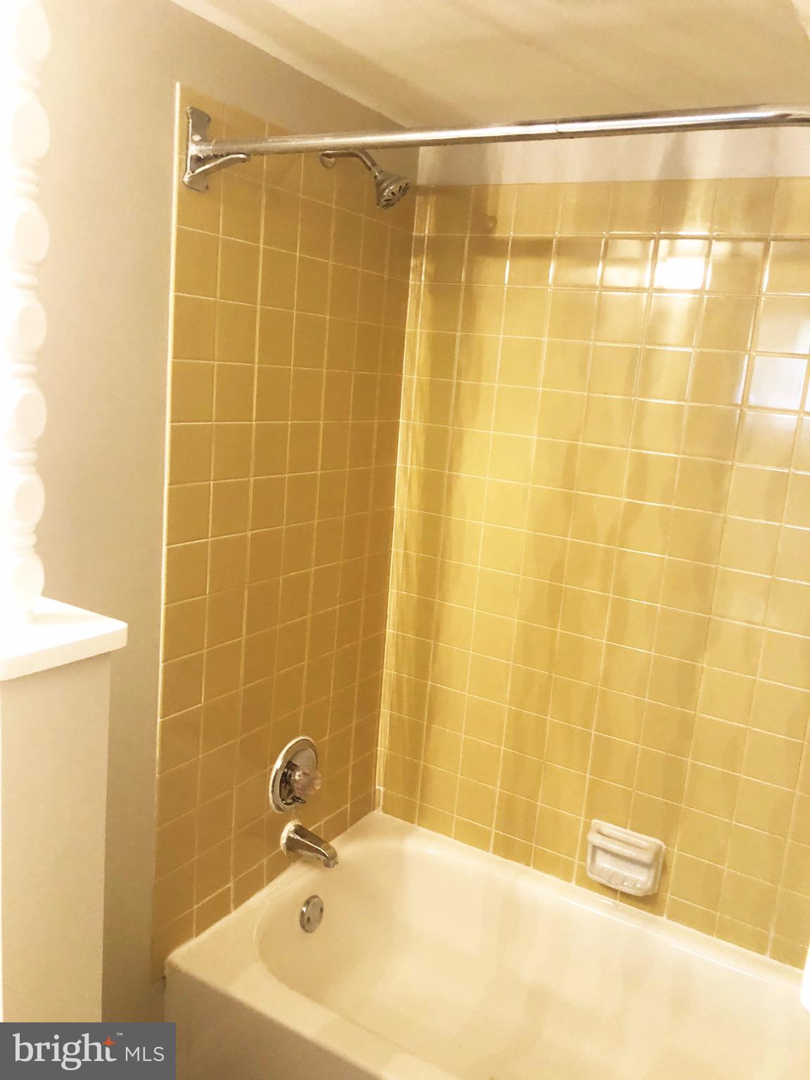 CLINTON - Residential