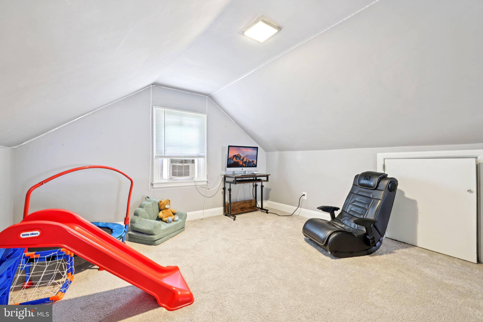 HAWTHORNE - Residential