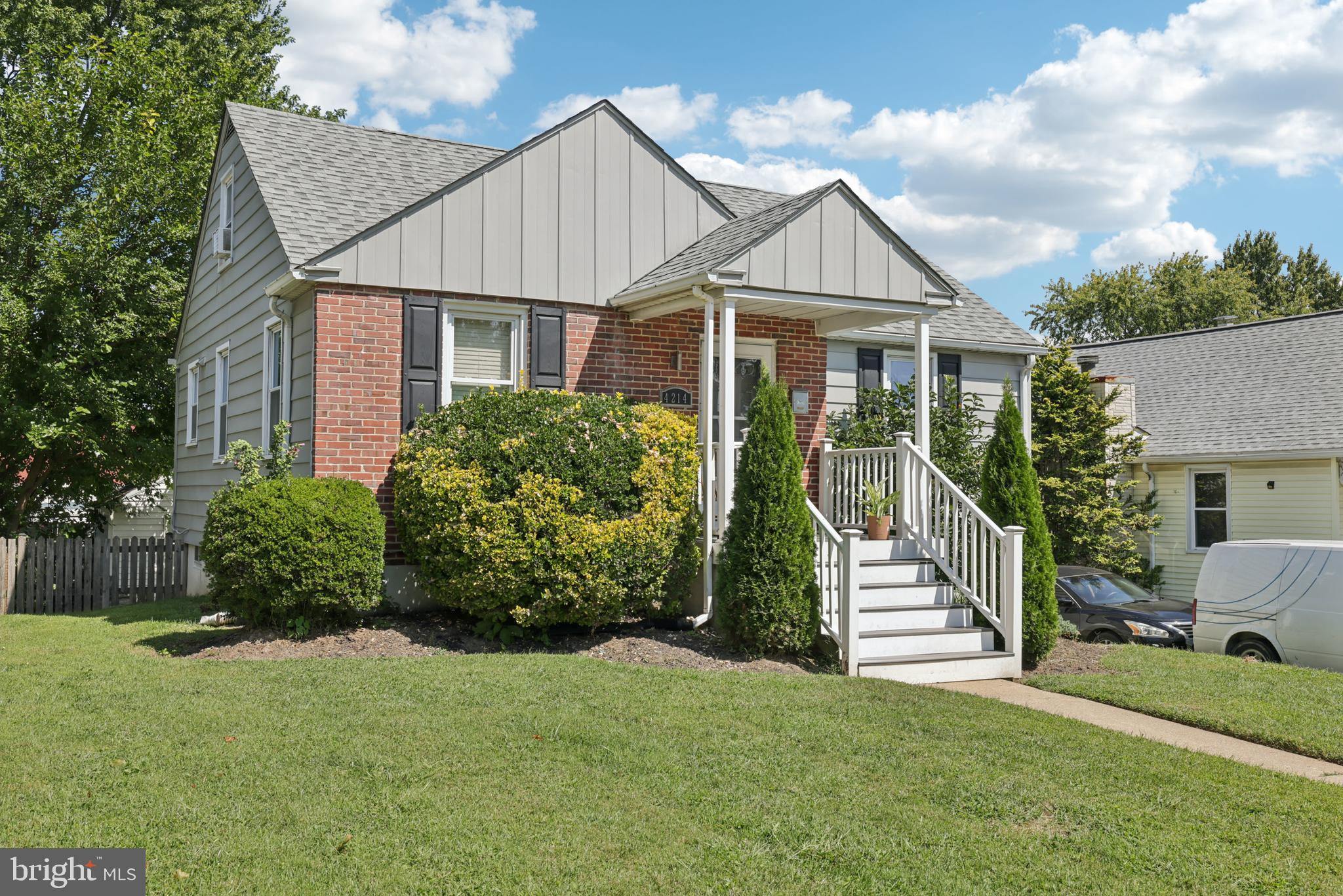 HAWTHORNE - Residential